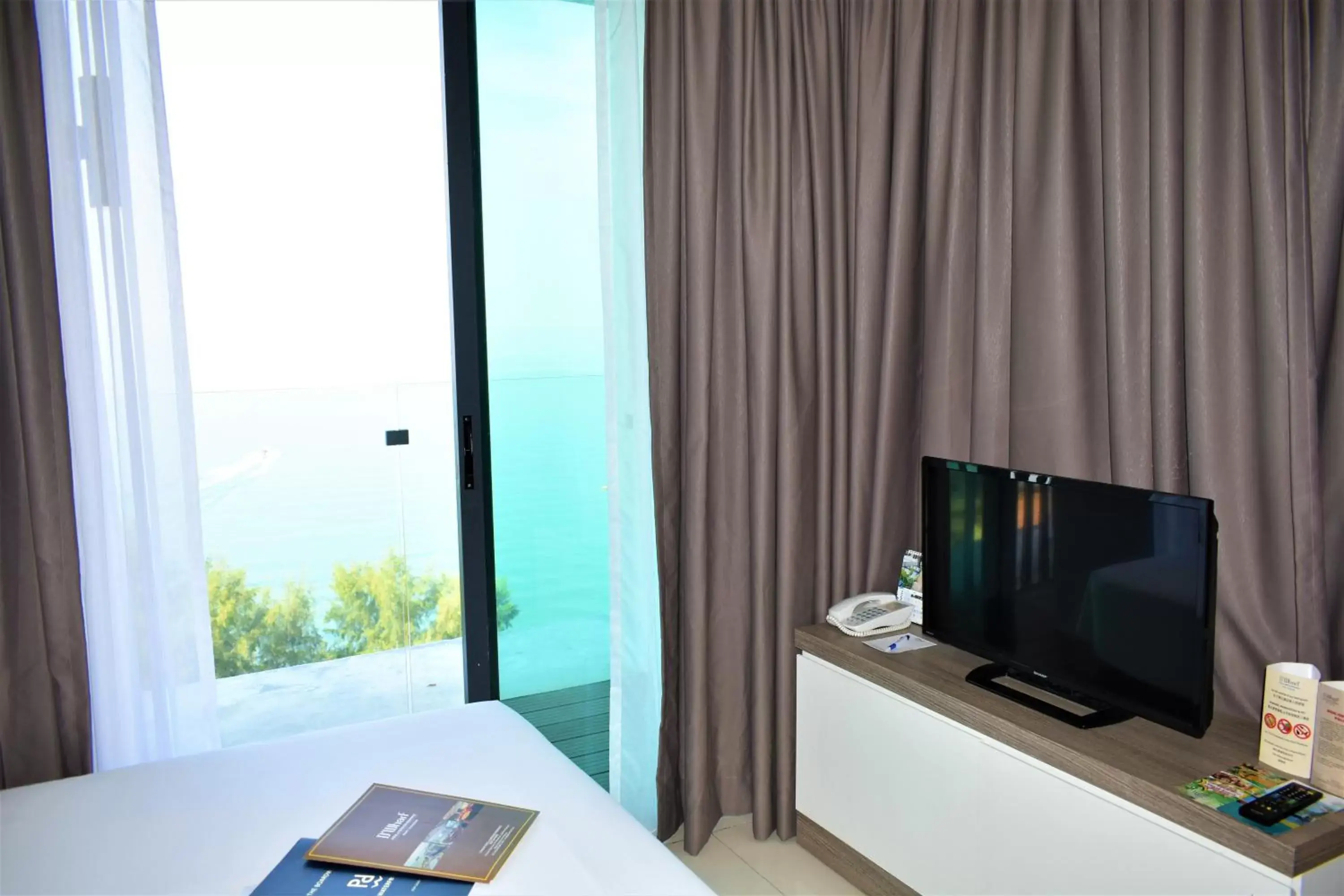 TV/Entertainment Center in D'Wharf Hotel & Serviced Residence