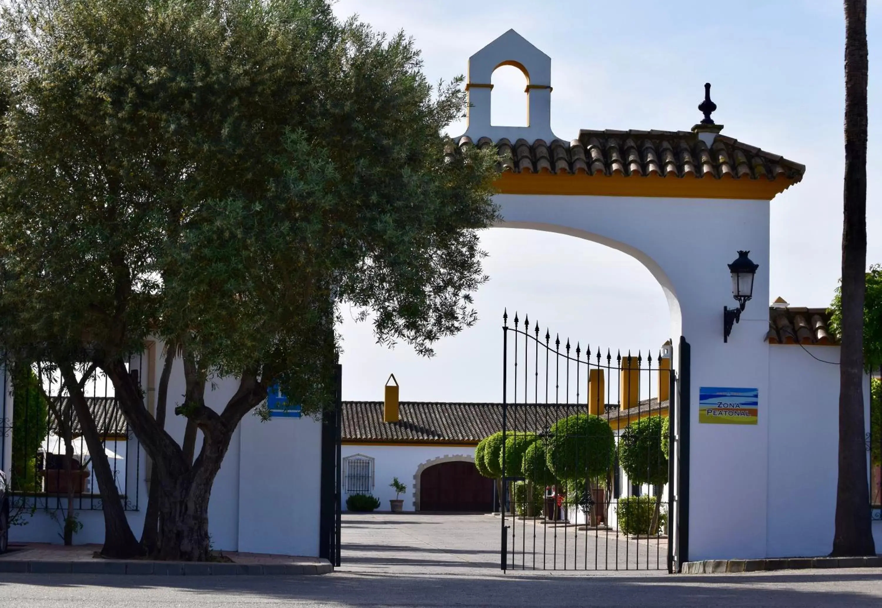 Facade/entrance in Puerta de Algadir