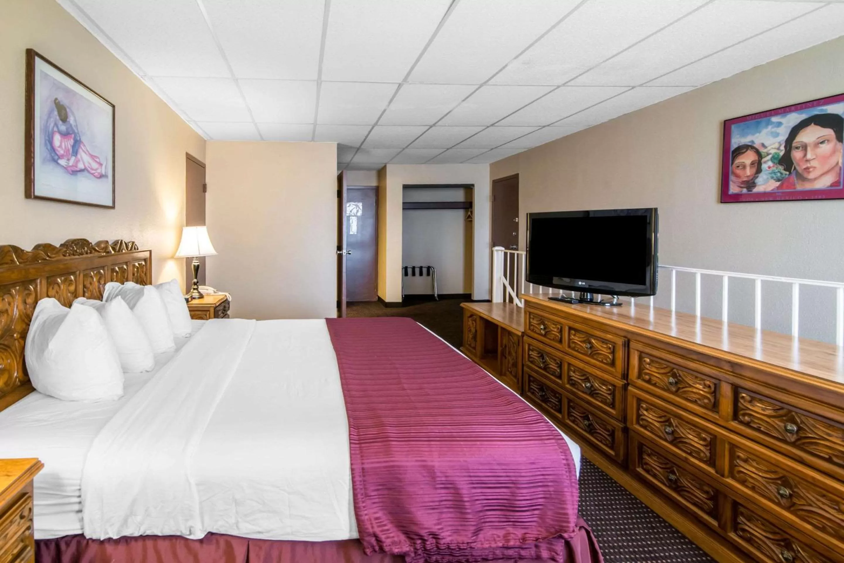 Photo of the whole room, Bed in Quality Inn