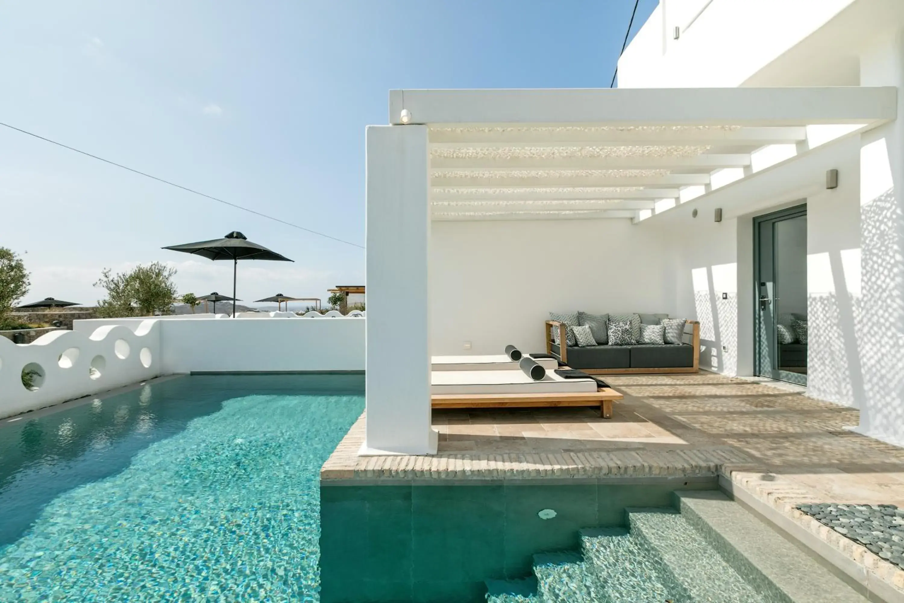 Property building, Swimming Pool in Portes Suites & Villas Mykonos