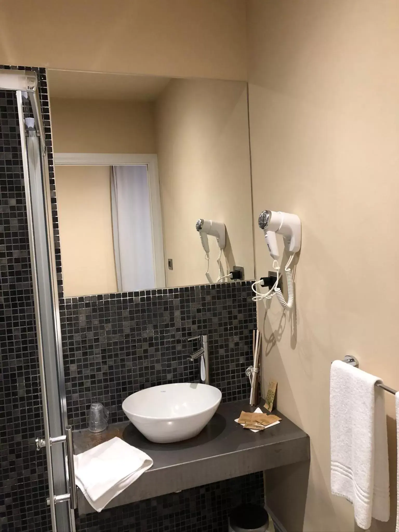 Triple Room with Garden View - single occupancy in Etna Petit Relais Triple Room with Garden View - single occupancy in Etna Petit Relais