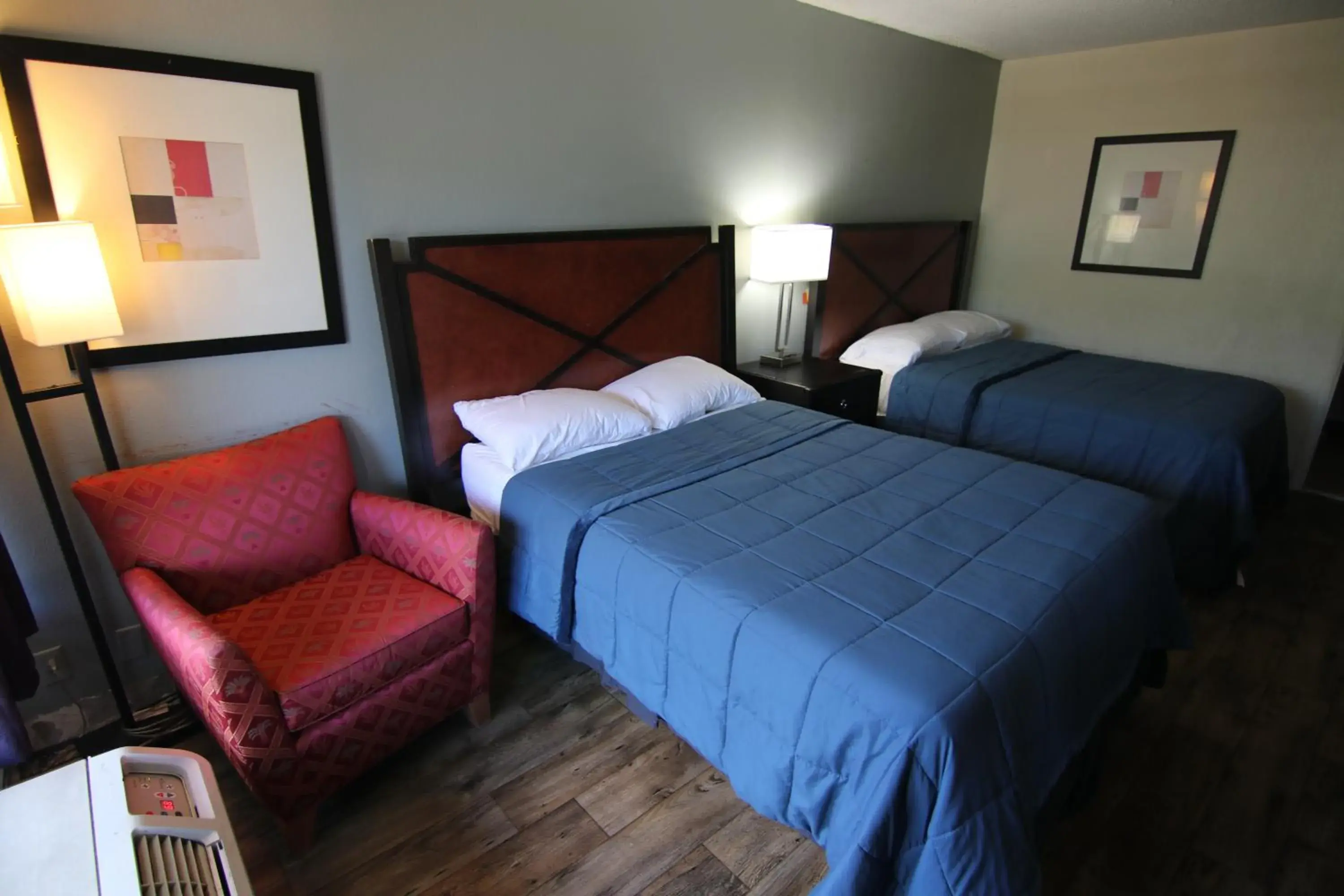 Bed in 121 Motel Henderson