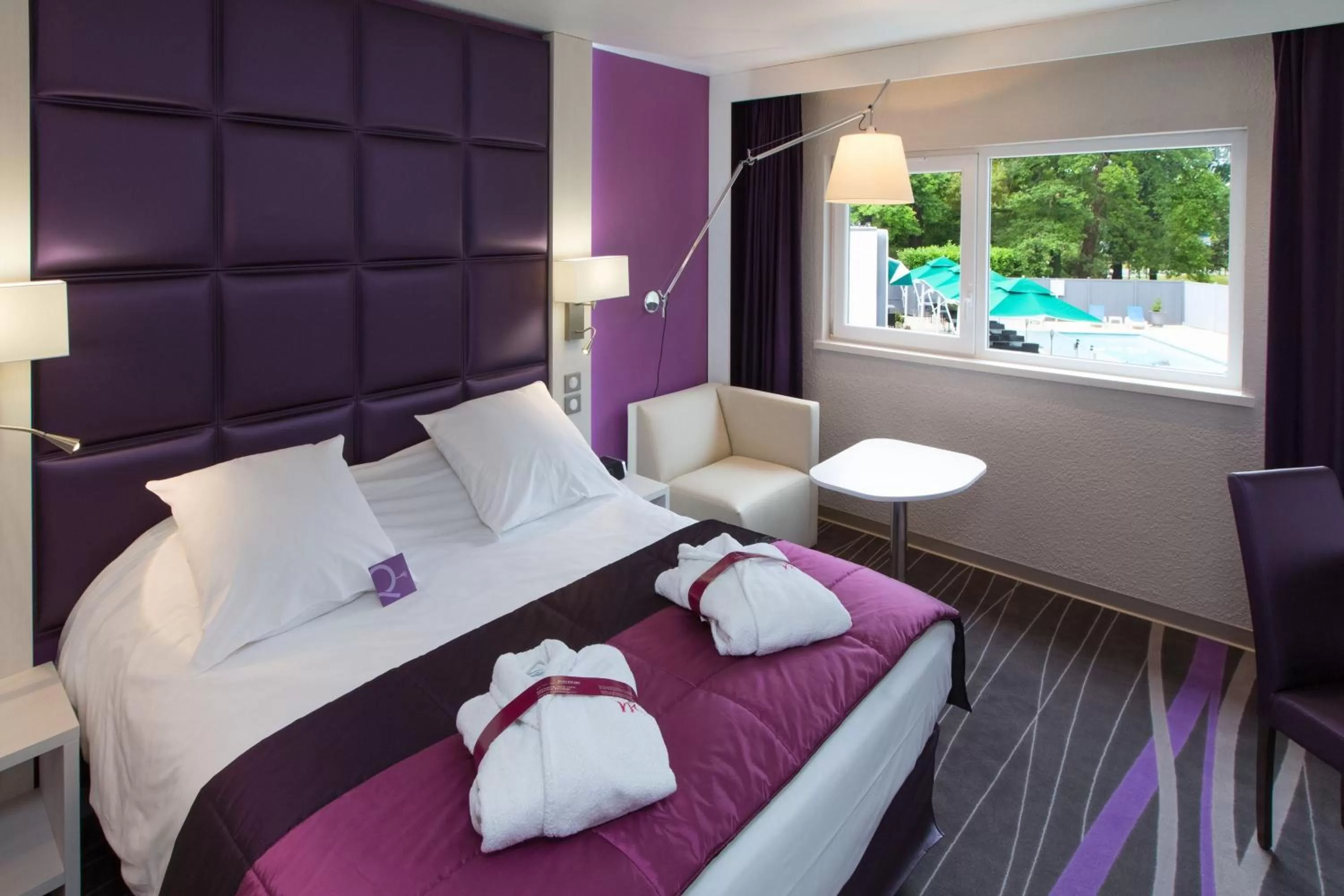 Photo of the whole room, Bed in Mercure Strasbourg Aéroport