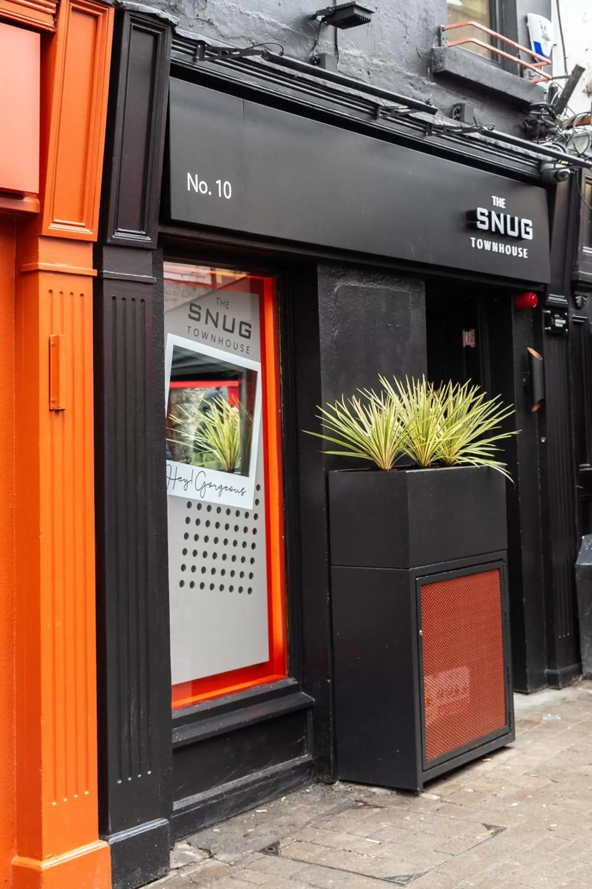 Facade/entrance in The Snug Townhouse