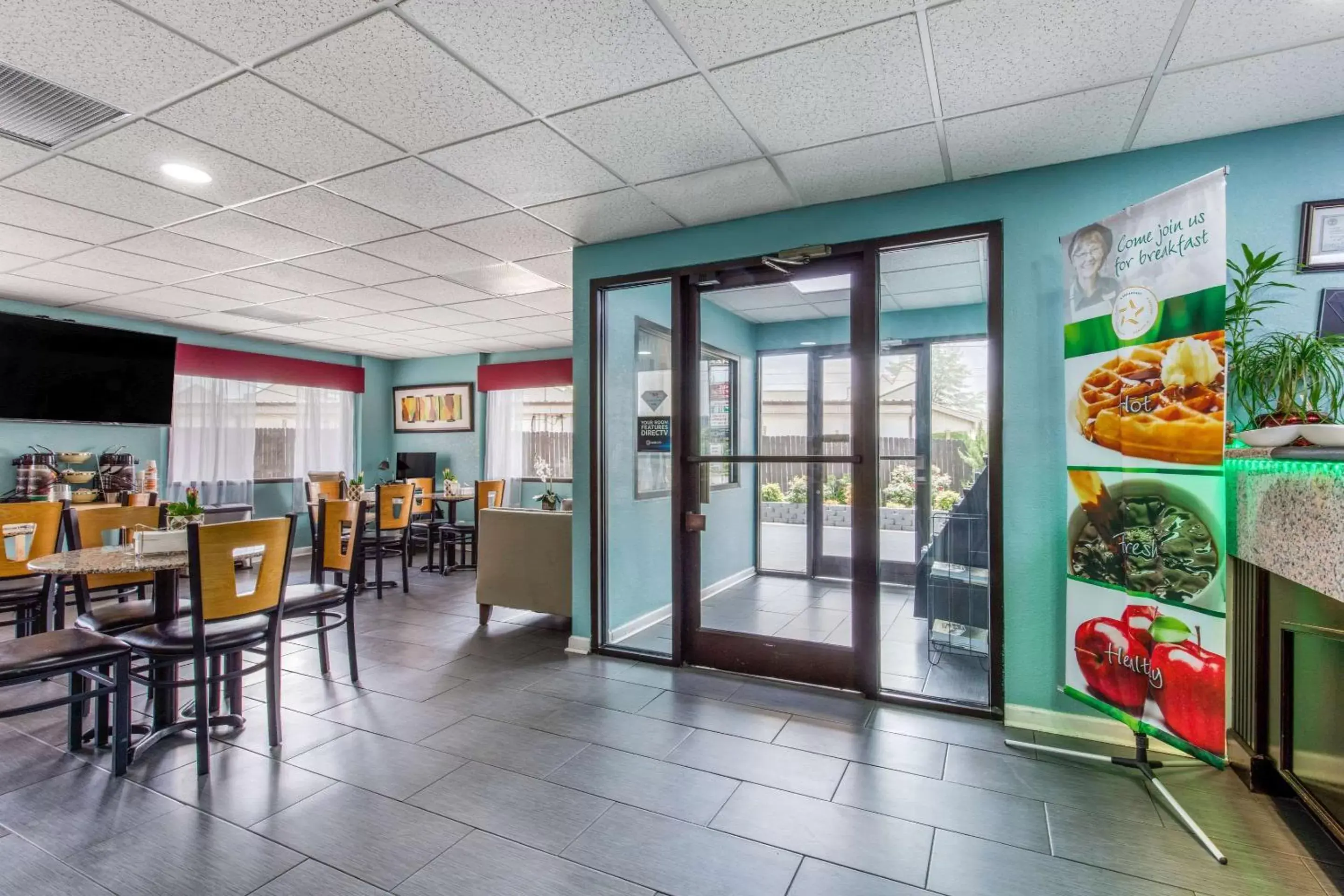 Lobby or reception, Restaurant/Places to Eat in Quality Inn Kingston Springs