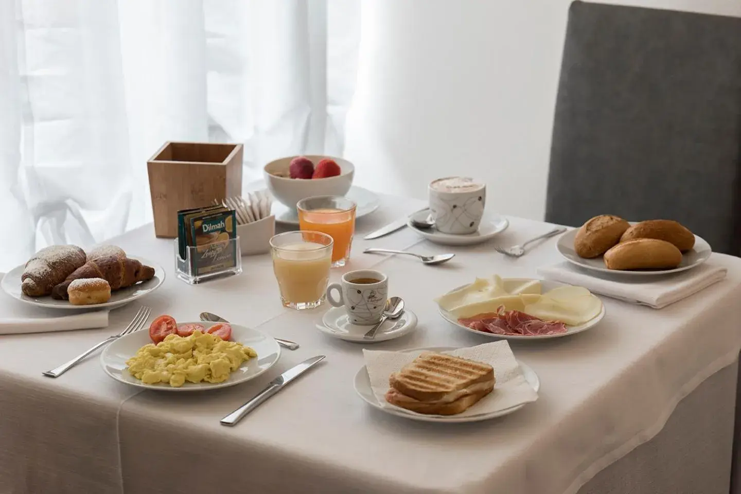 Breakfast in Hotel Villa Colico