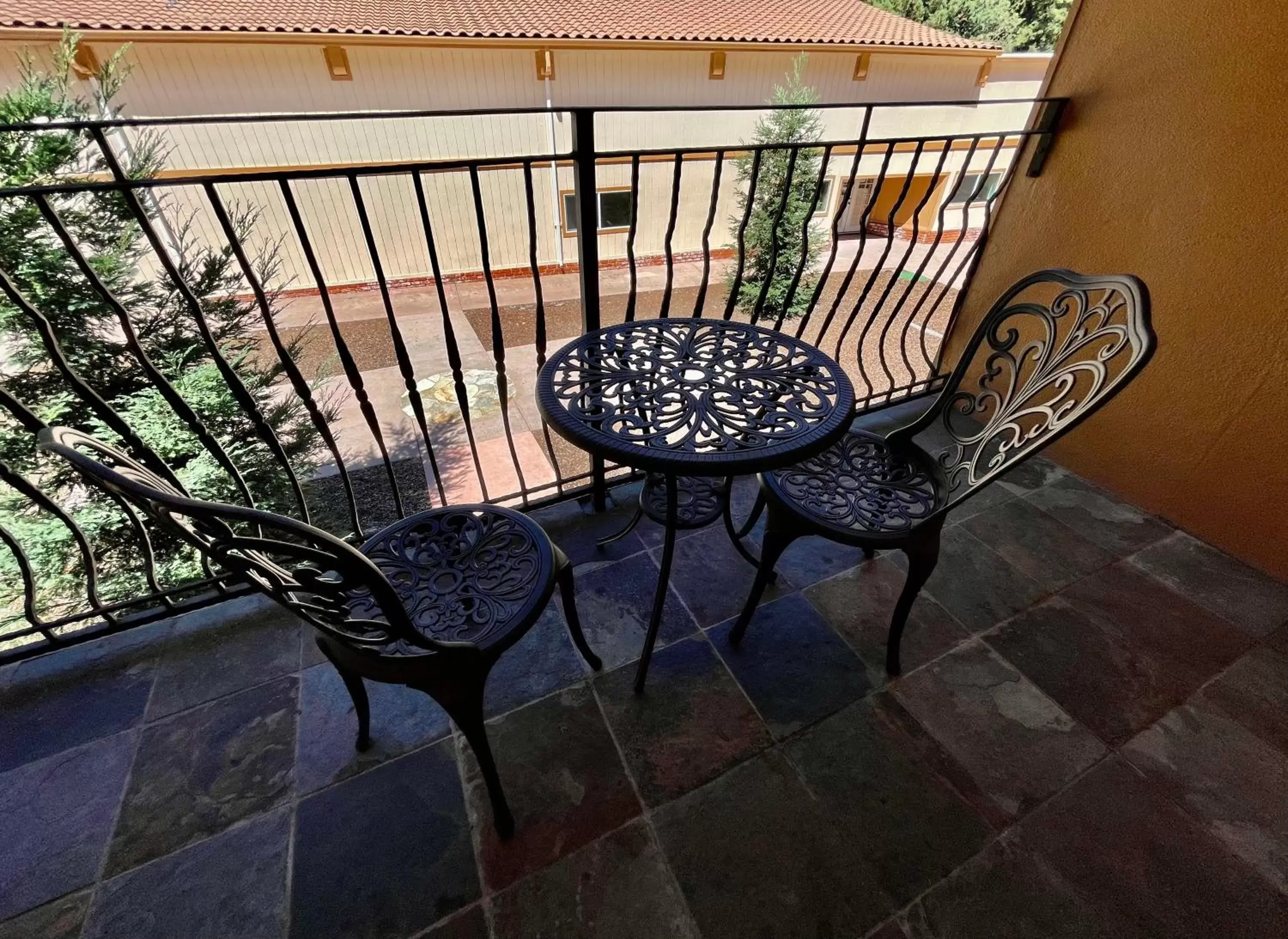 Patio, Balcony/Terrace in The Historic Brookdale Lodge, Santa Cruz Mountains