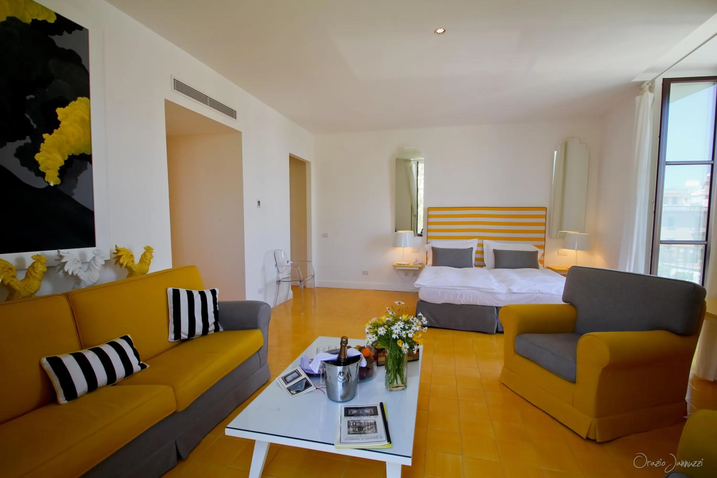 Photo of the whole room, Bed in Palazzo Jannuzzi Relais