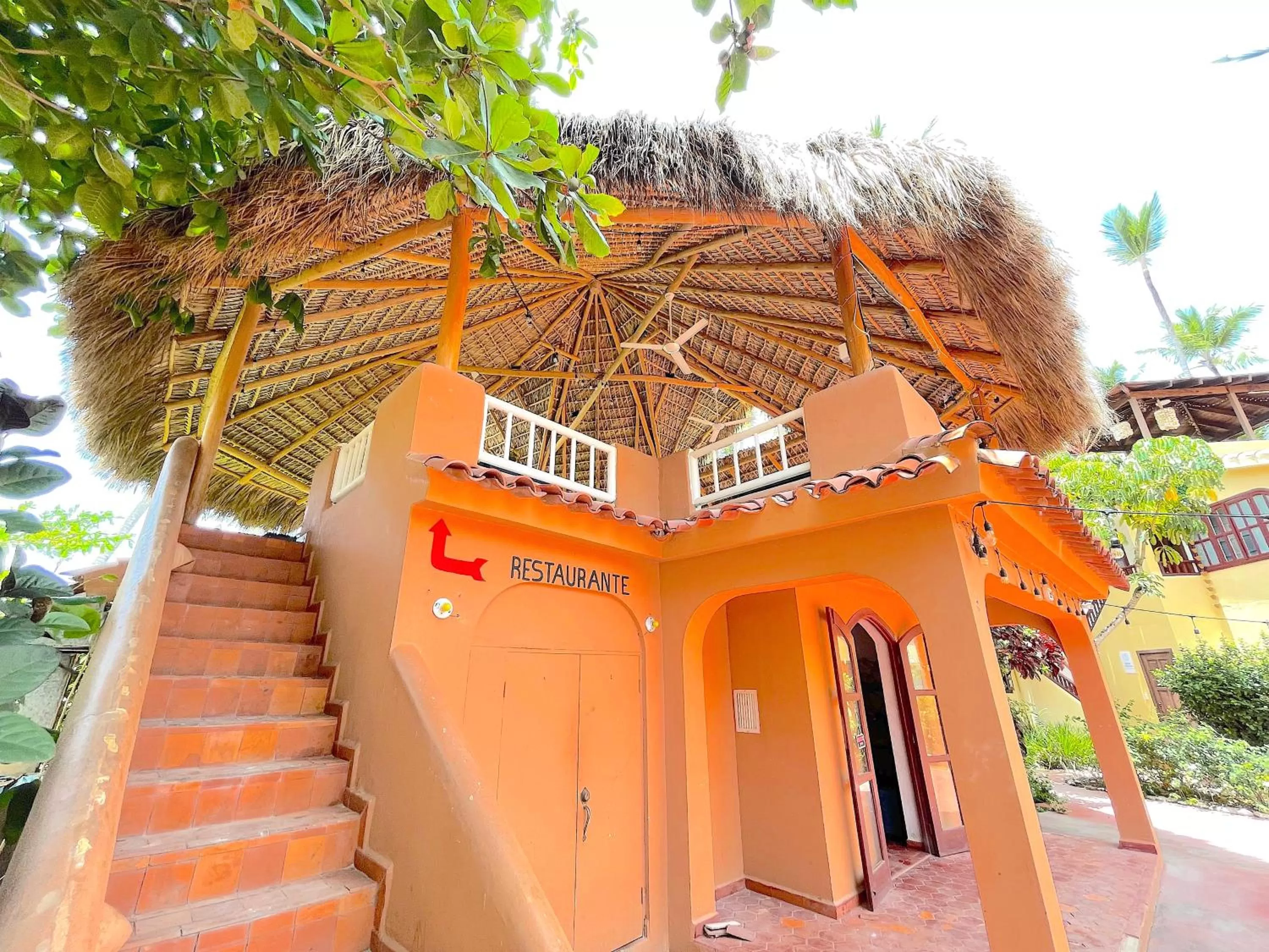 Restaurant/places to eat in BEACH Condo-HOTEL with VILLAS & PRIVATE Apartments WIFI BBQ Beach CLUB & SPA