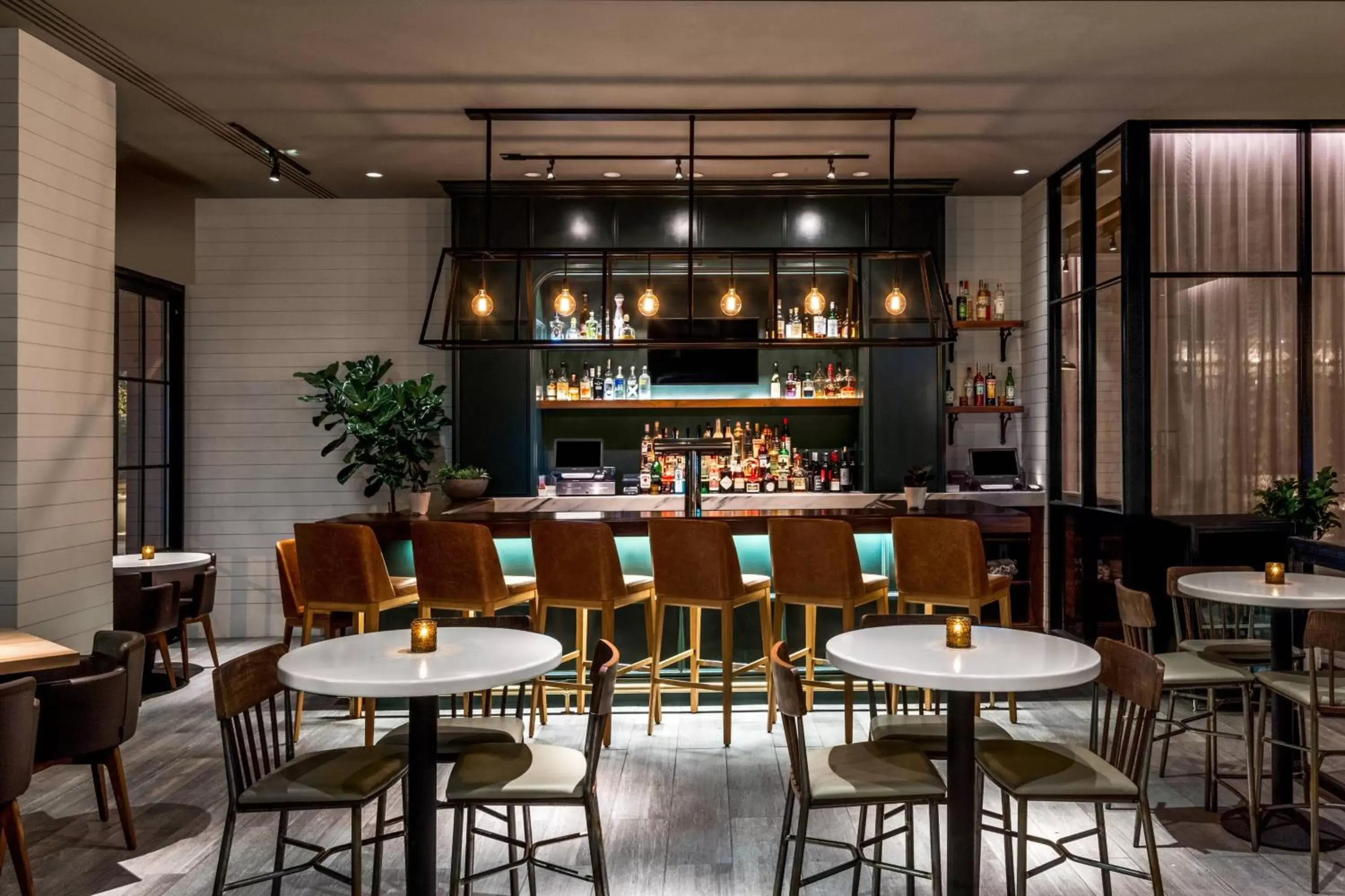 Restaurant/places to eat, Lounge/Bar in AC Hotel by Marriott Denver Downtown