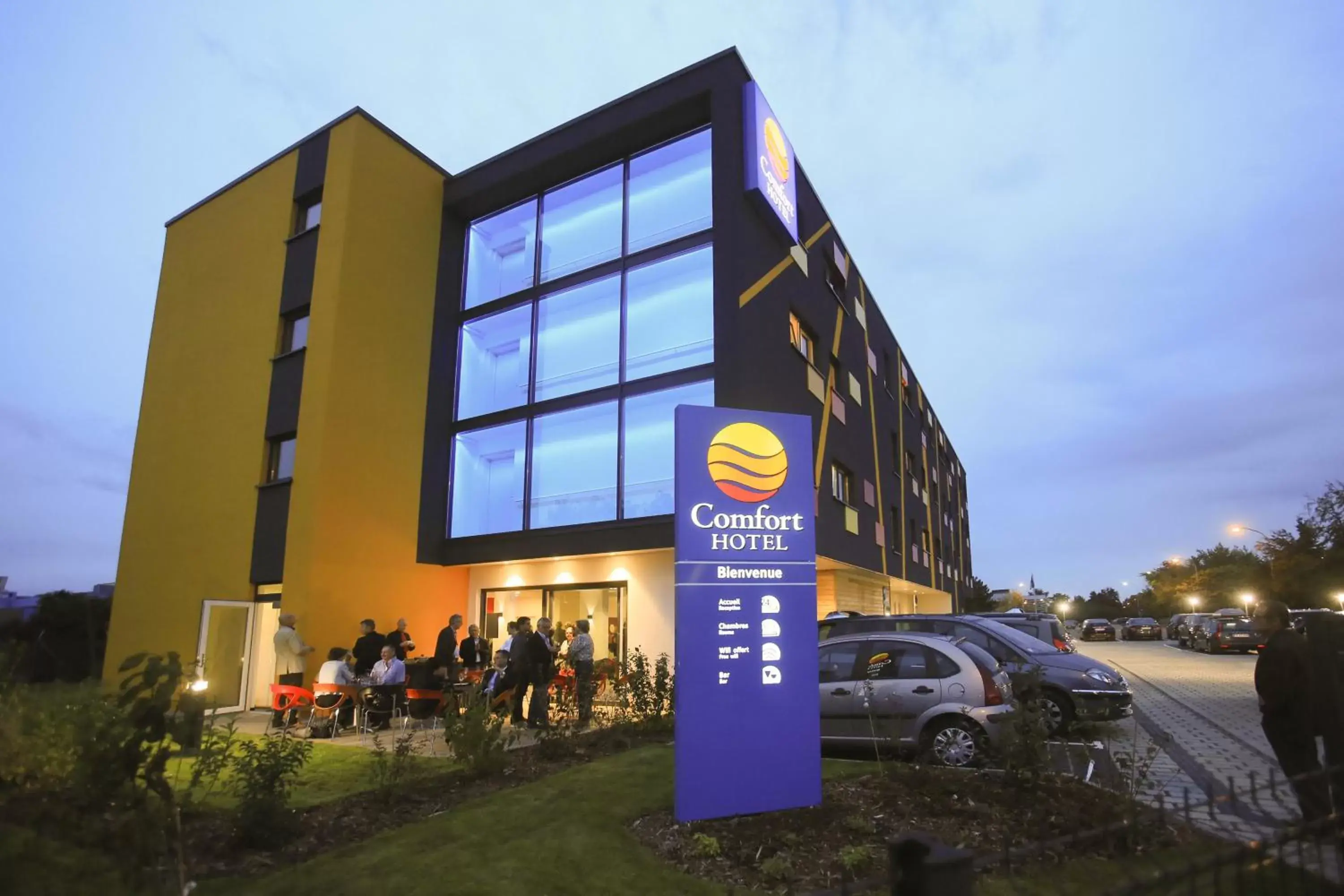 Facade/entrance, Property Building in Comfort Hotel Expo Colmar