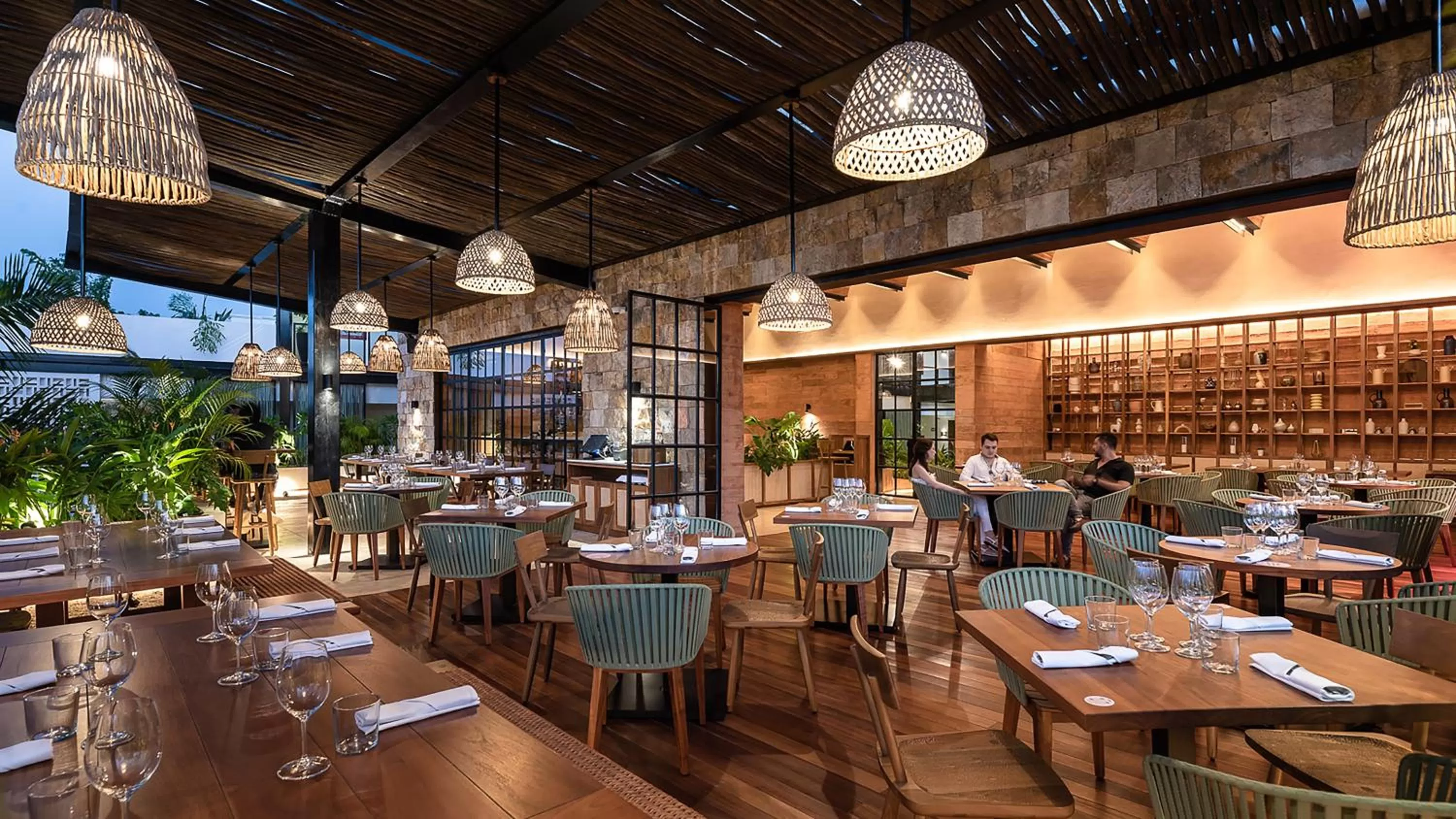 Restaurant/places to eat in Las Brisas Merida