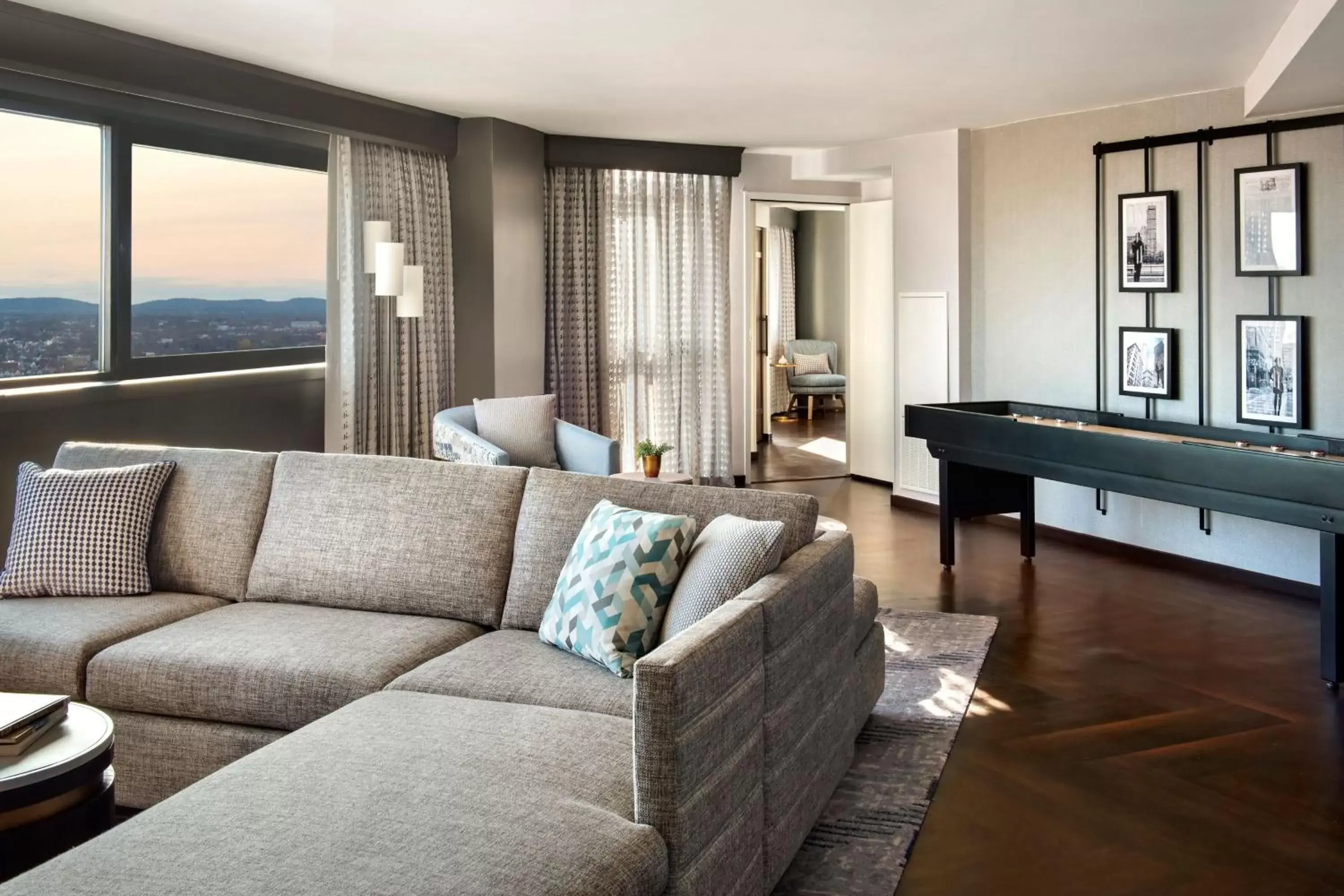 Living room, Seating Area in Boston Marriott Copley Place