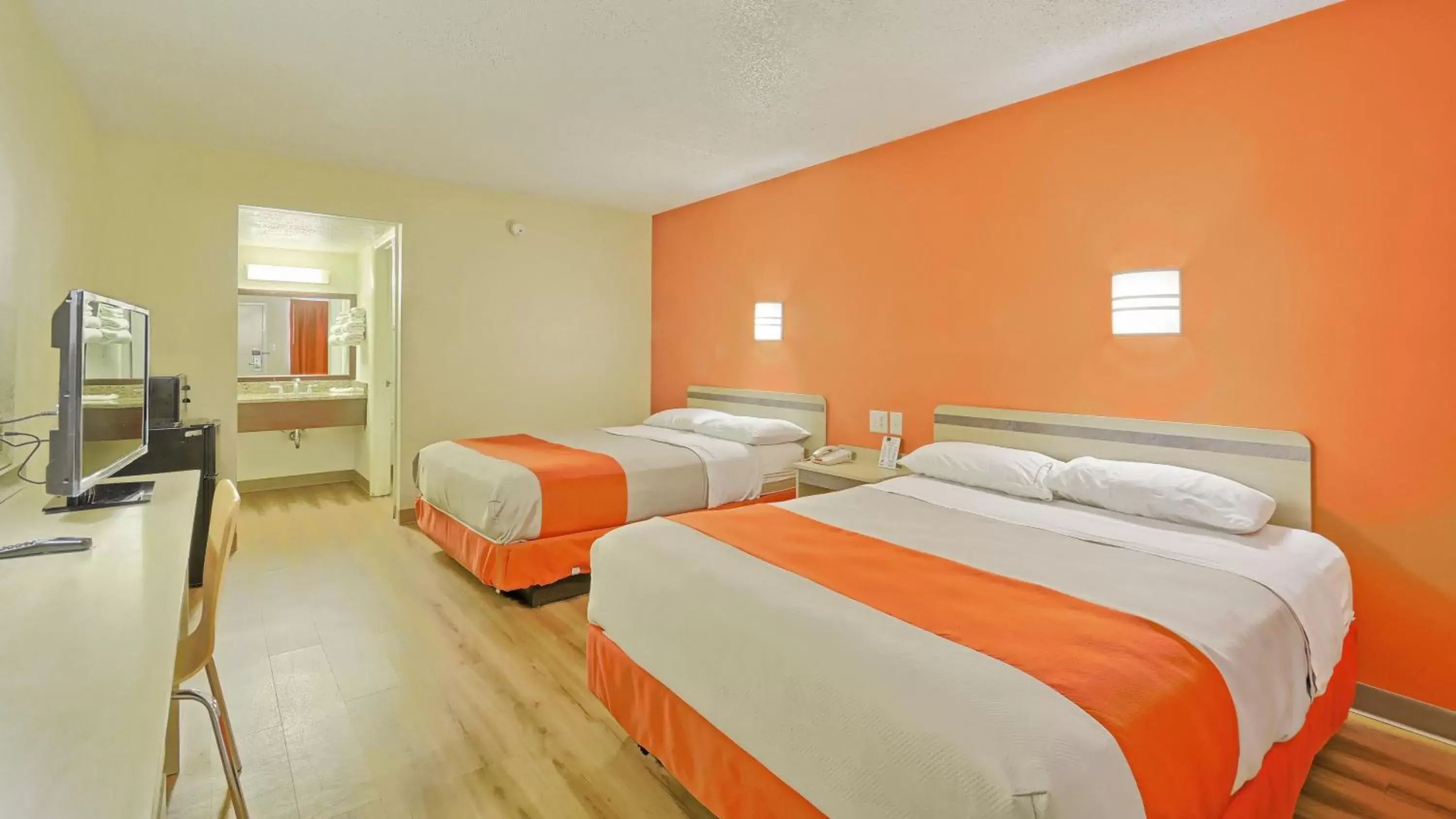 Photo of the whole room, Bed in Motel 6-Maple Shade Township, NJ - Philadelphia - Mt Laurel Photo of the whole room, Bed in Motel 6-Maple Shade Township, NJ - Philadelphia - Mt Laurel