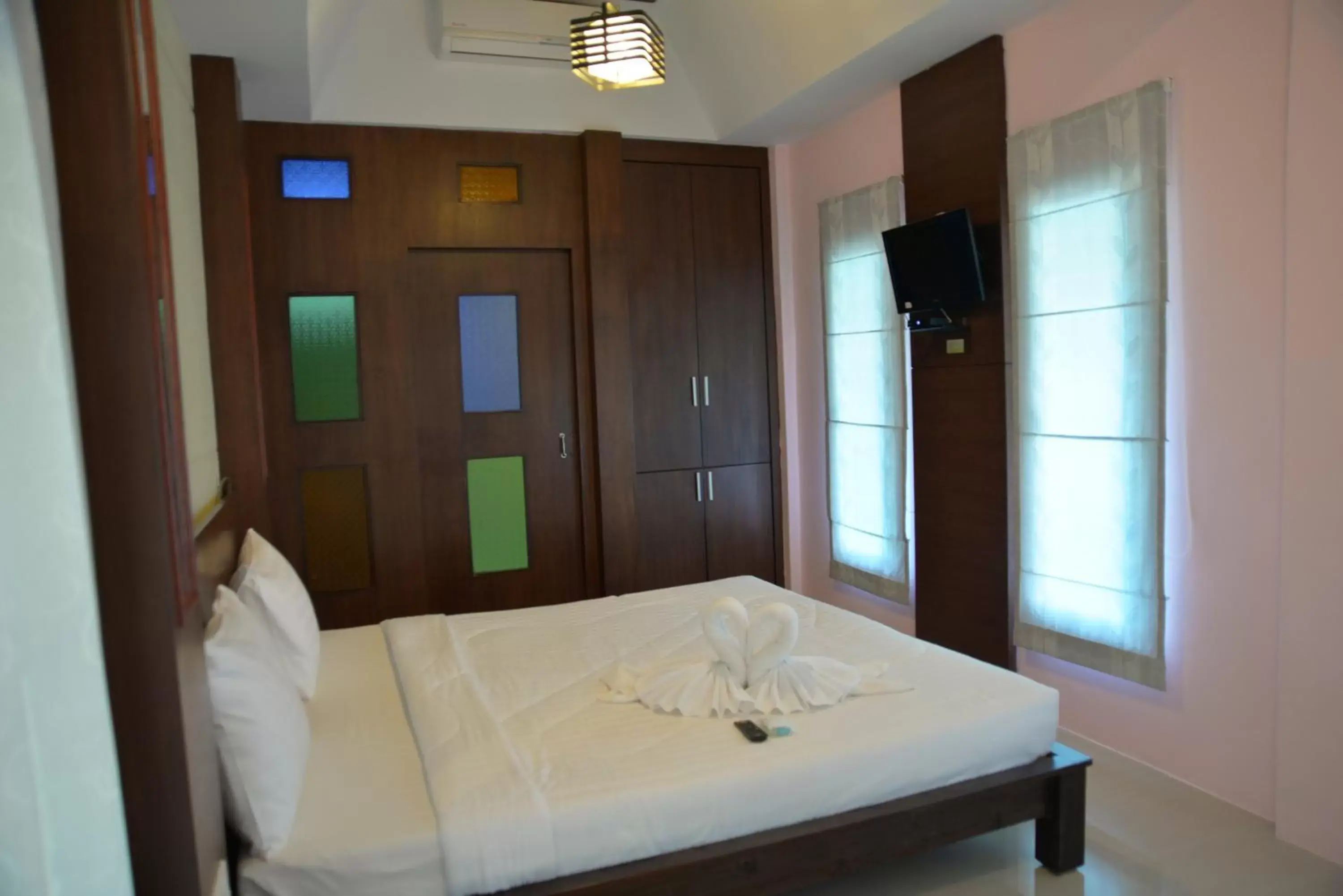 Bed in Chanpraya Resort