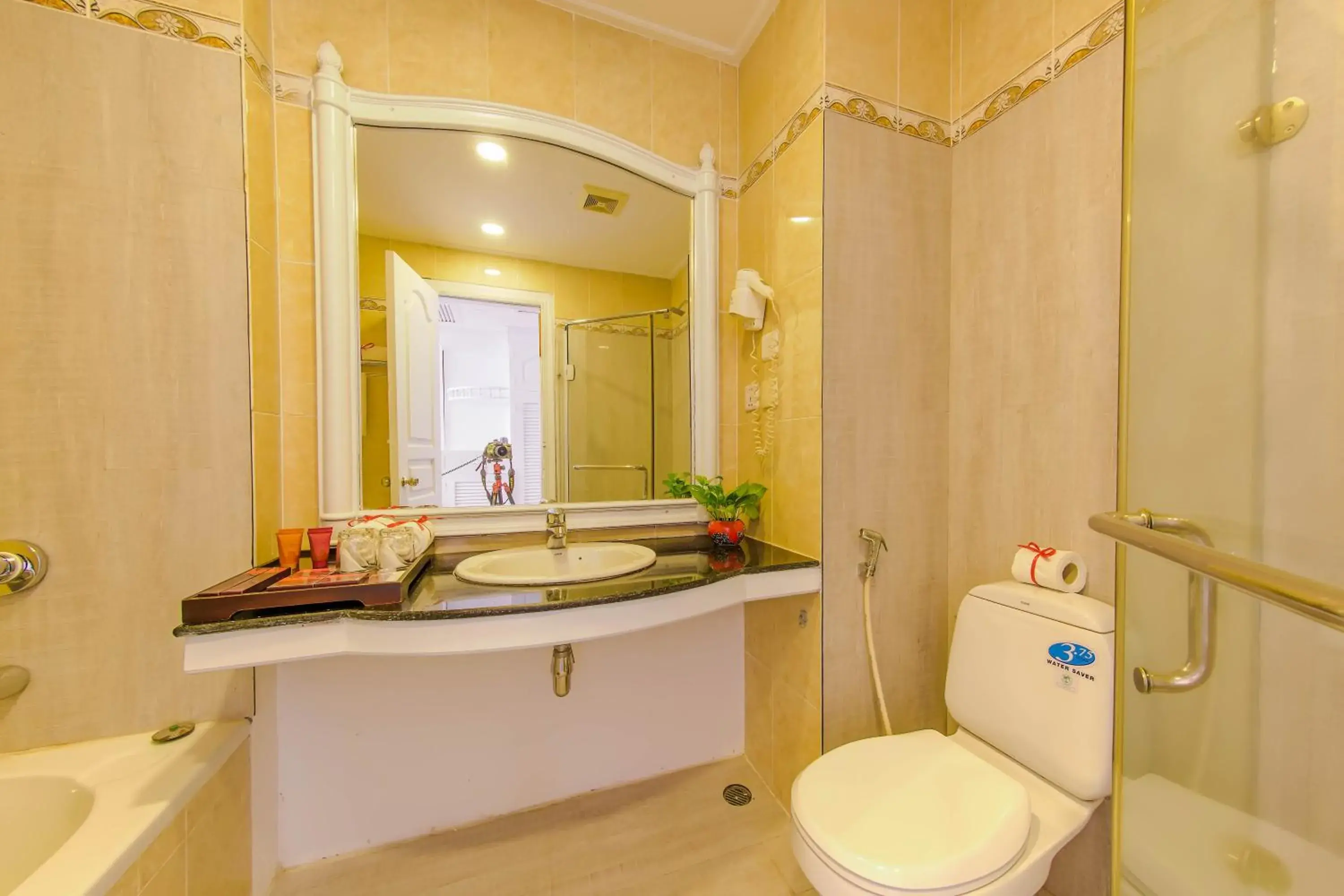 Shower, Bathroom in Memoire Siem Reap Hotel