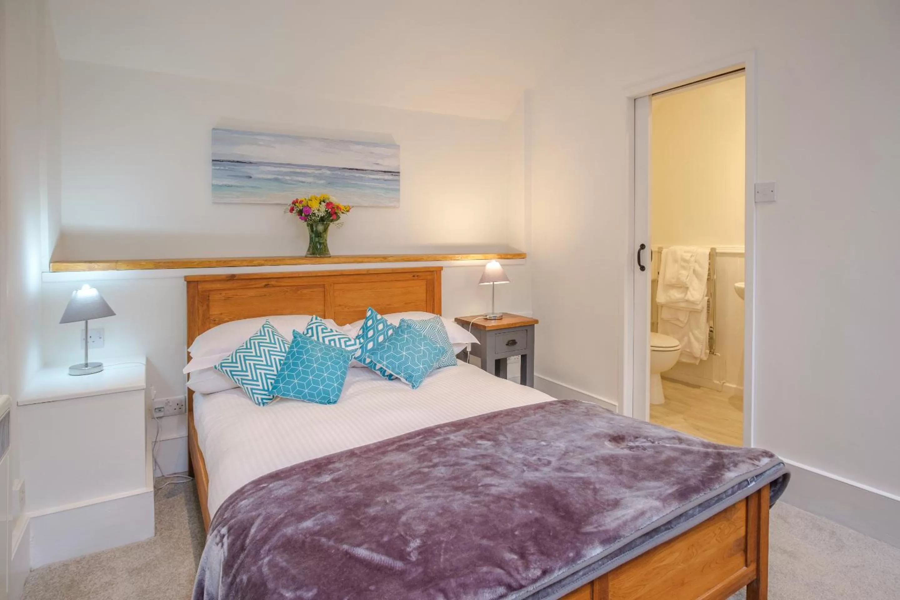 Bedroom, Bed in White Hart Inn