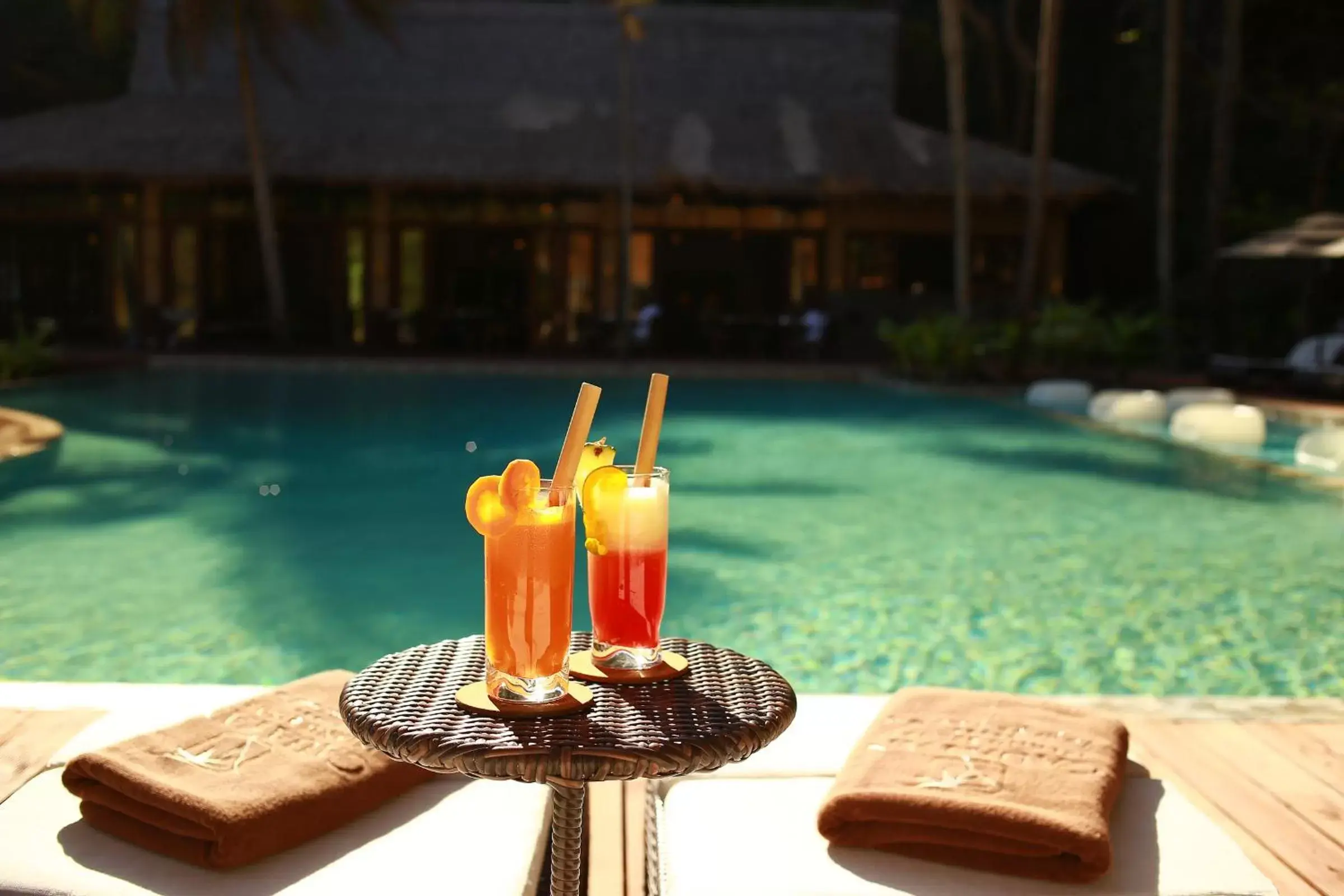 Swimming pool in Cauayan Island Resort and Spa Swimming pool in Cauayan Island Resort and Spa