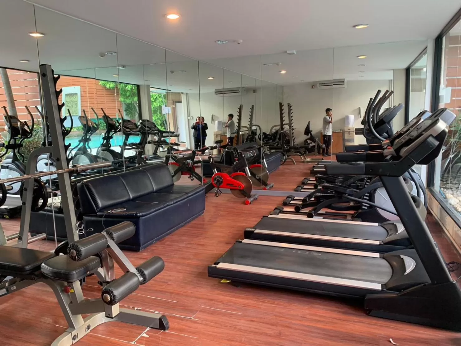Fitness centre/facilities in Manhattan Hotel Bangkok