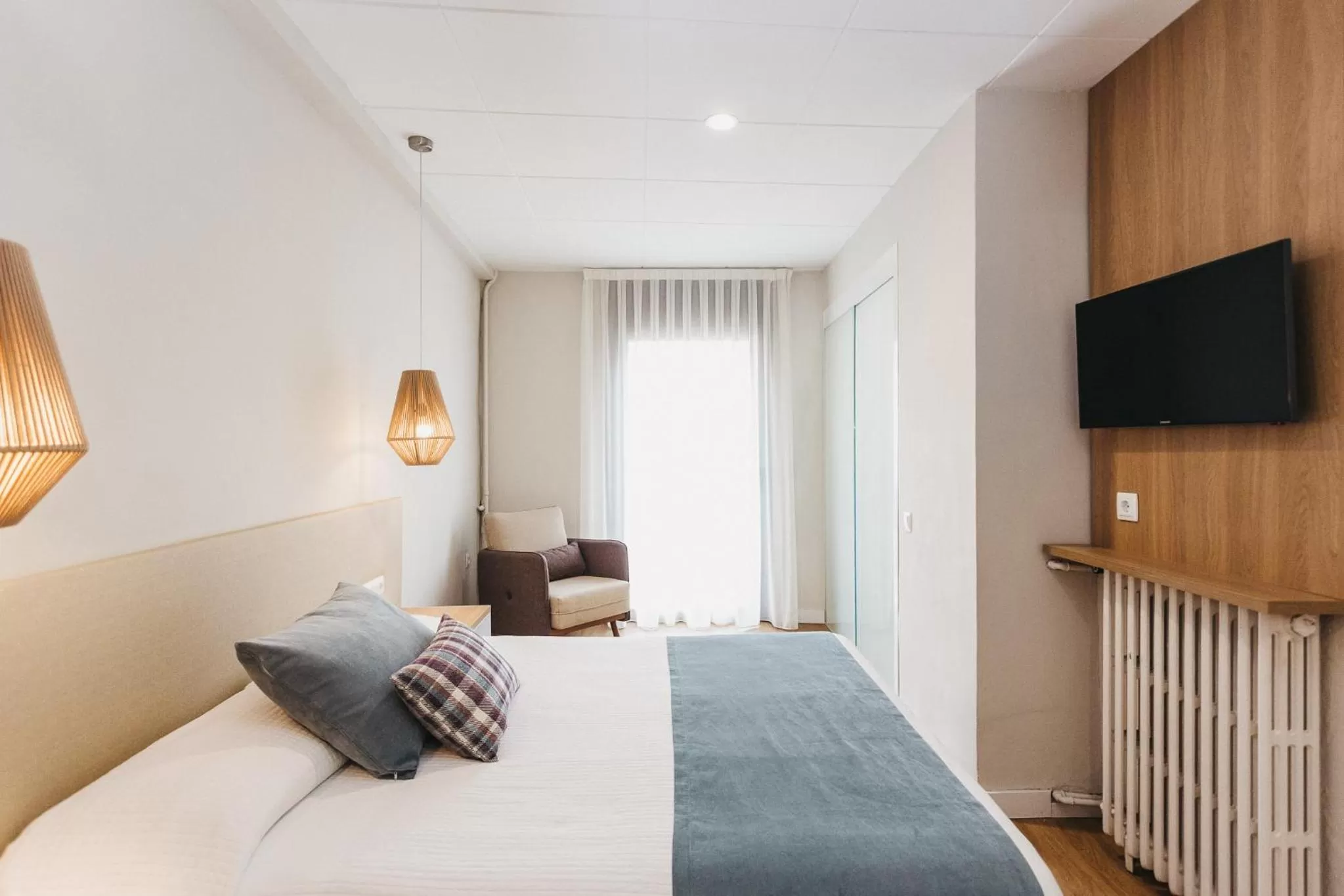 Bedroom, Bed in Hotel Catalunya Ribes de Freser