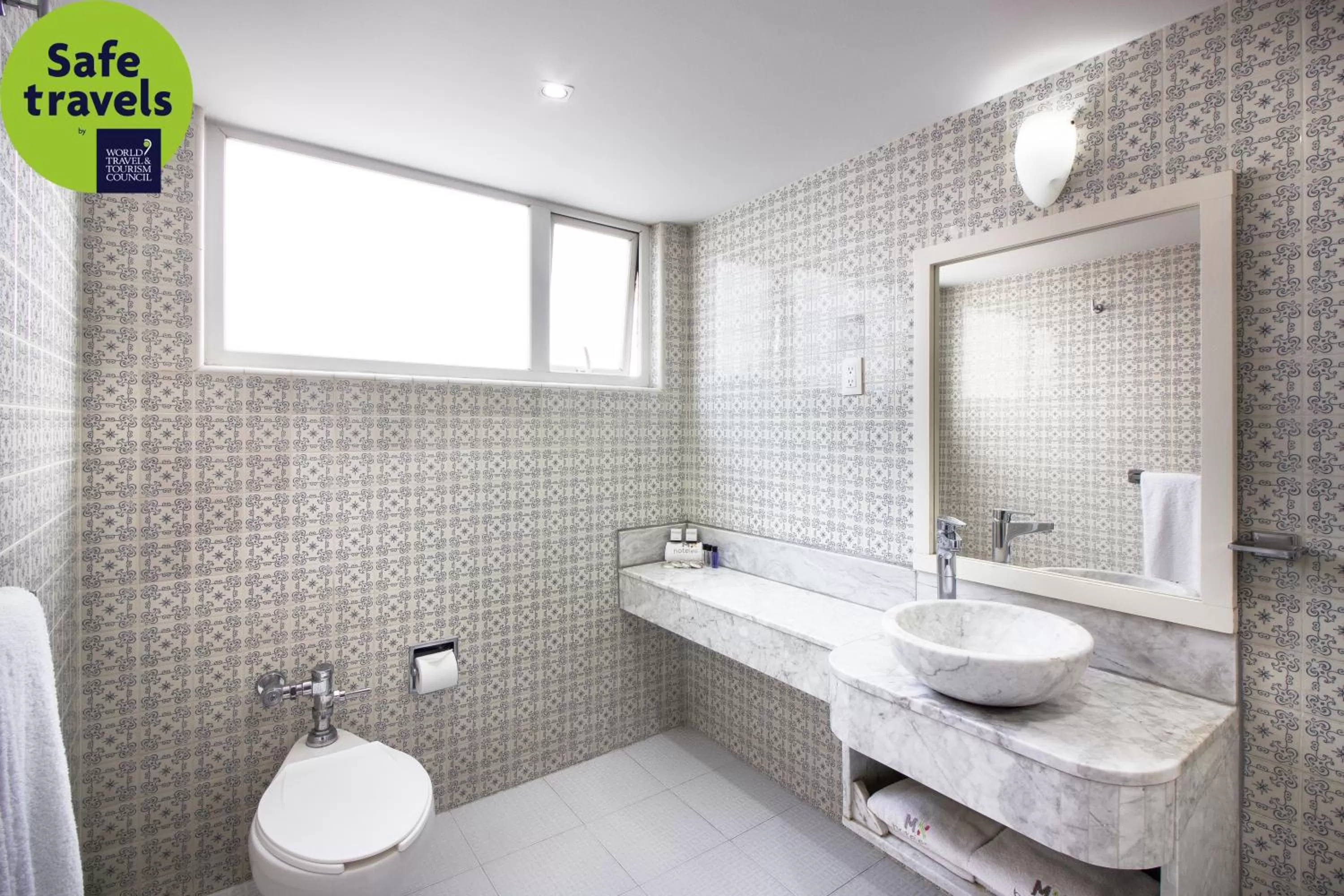Bathroom in Hotel MX garibaldi CDMX, Trademark Collection by Wyndham