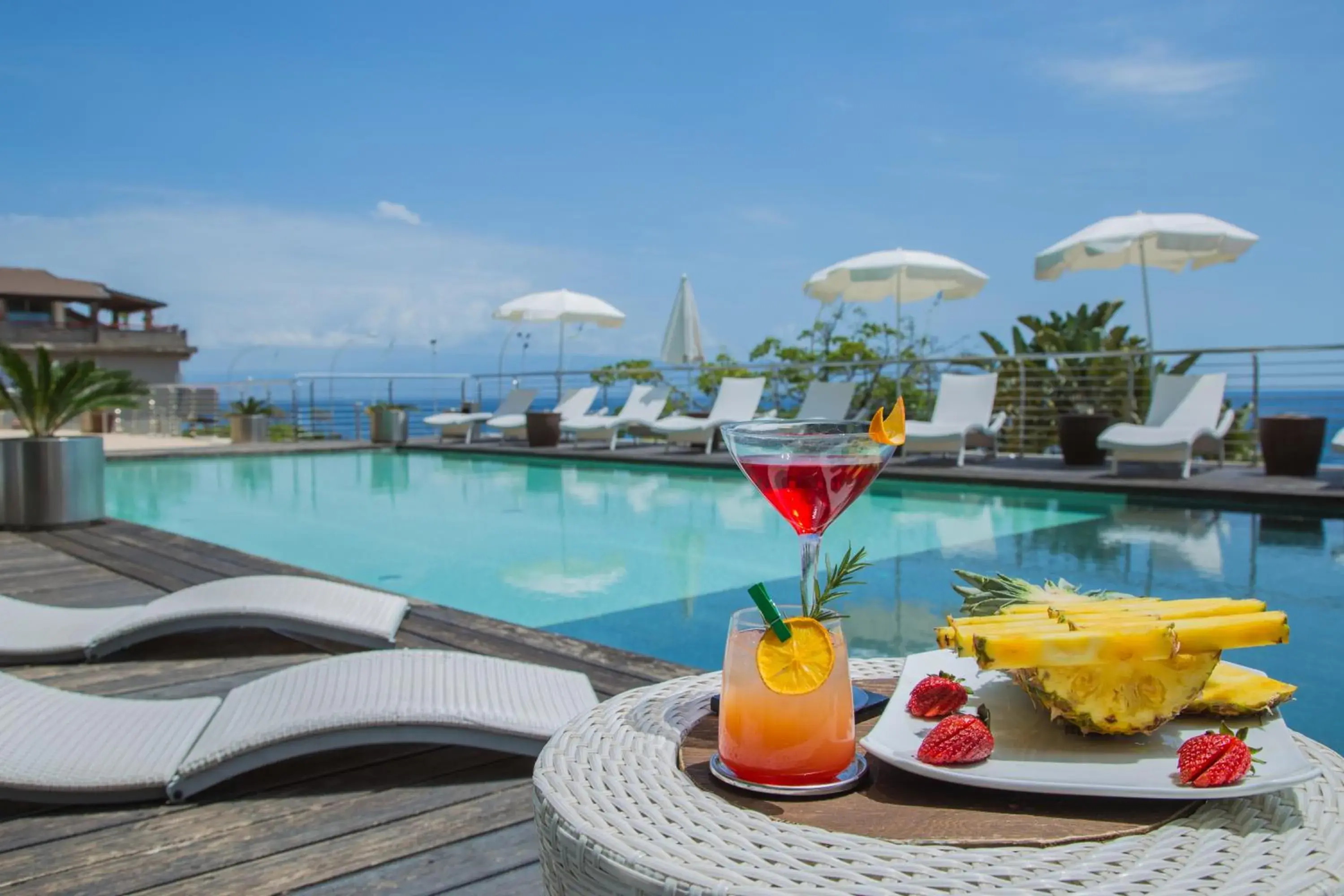 Swimming pool in Main Palace Hotel Swimming pool in Main Palace Hotel