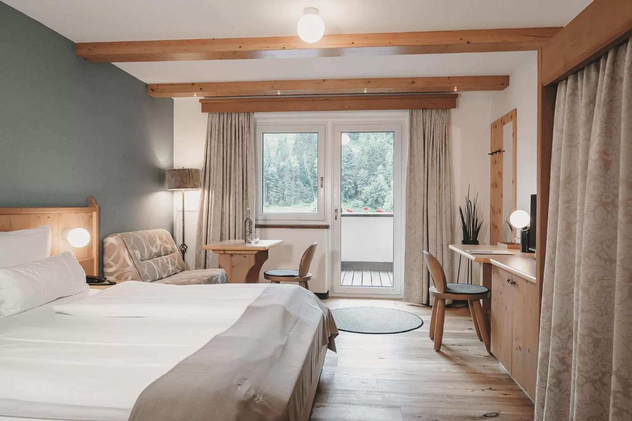 Photo of the whole room, Bed in Hotel & Appartements Tiroler Buam