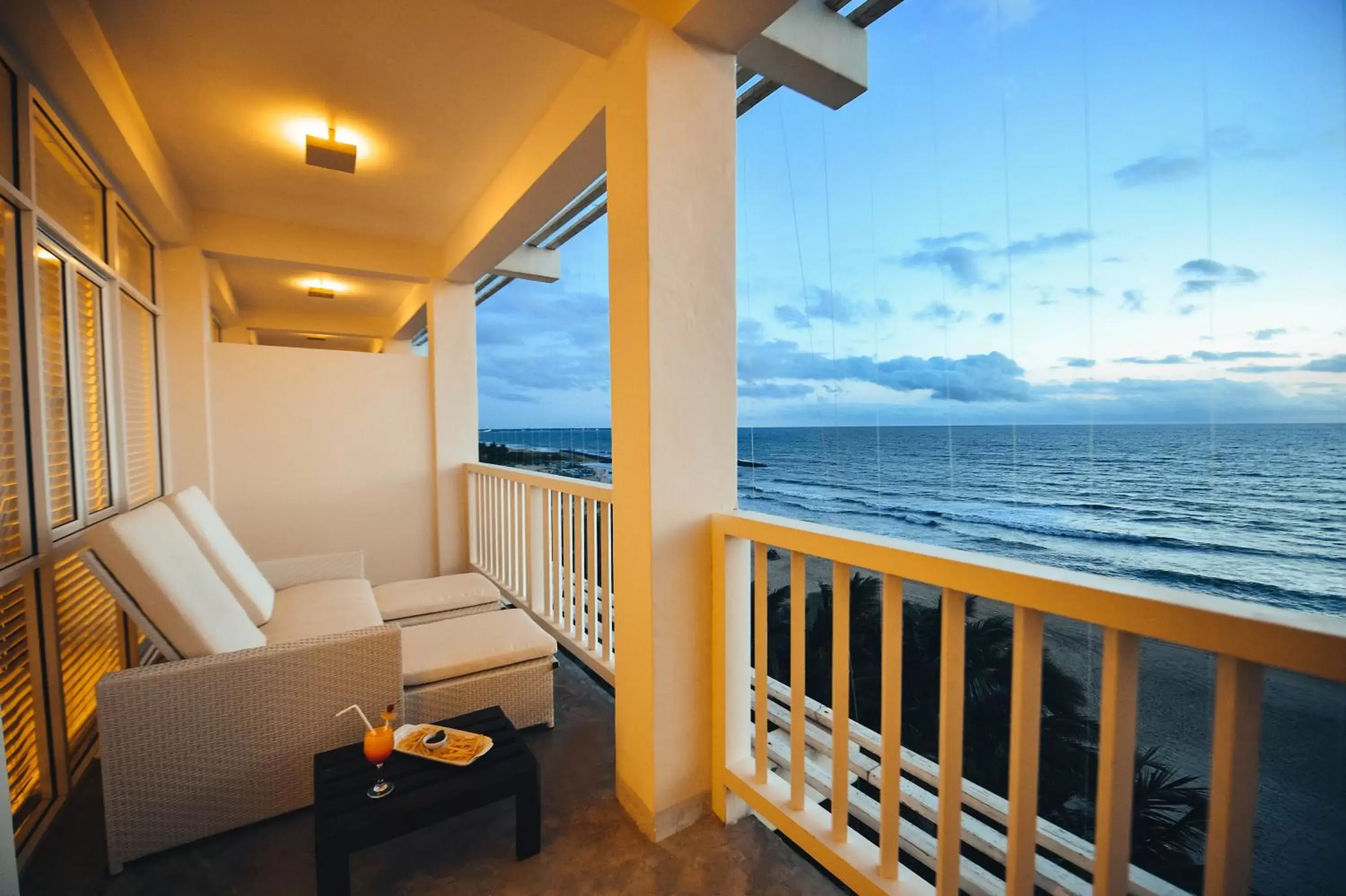 Balcony/Terrace in Beacon Beach Hotel Negombo
