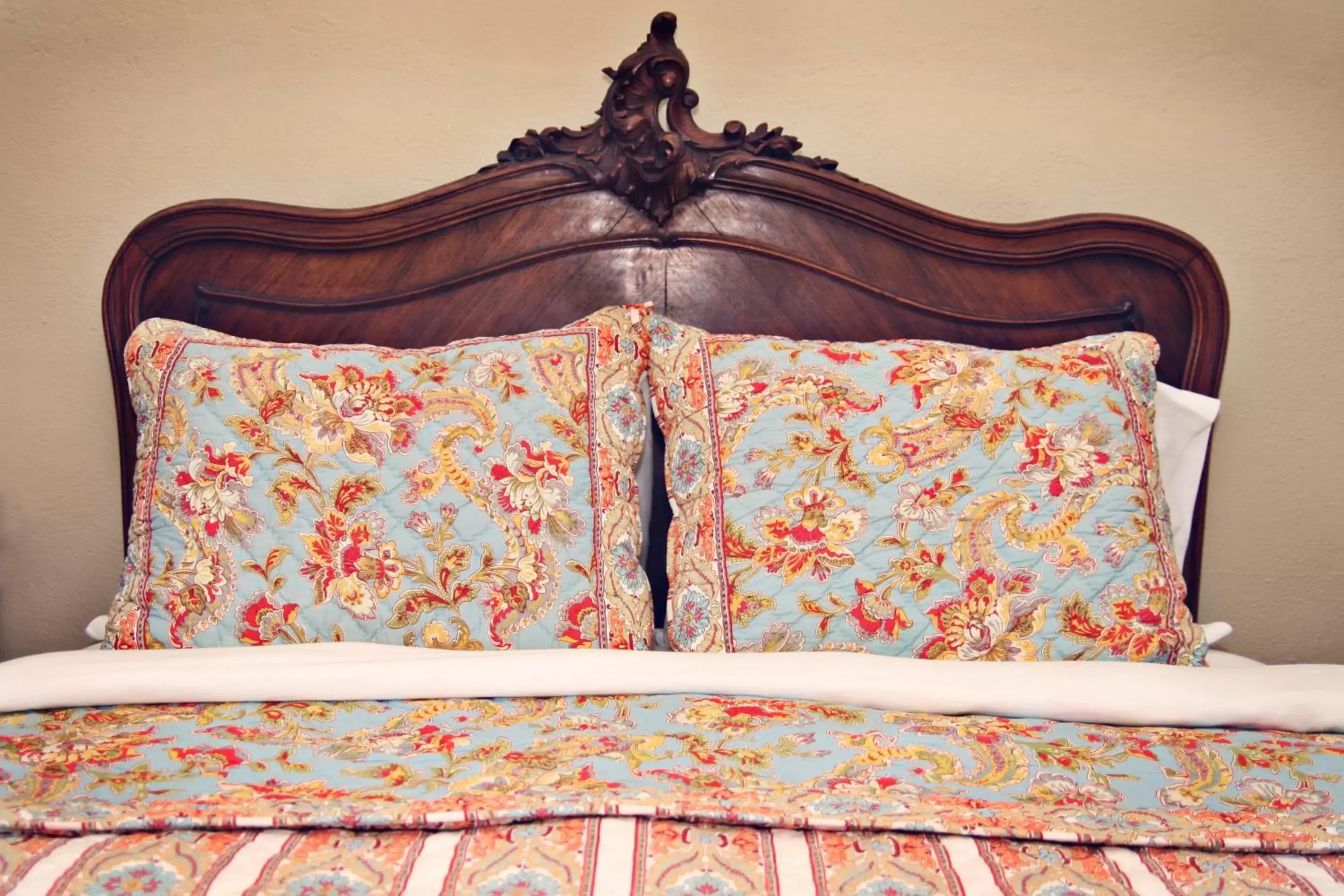 Decorative detail, Bed in Balch Hotel