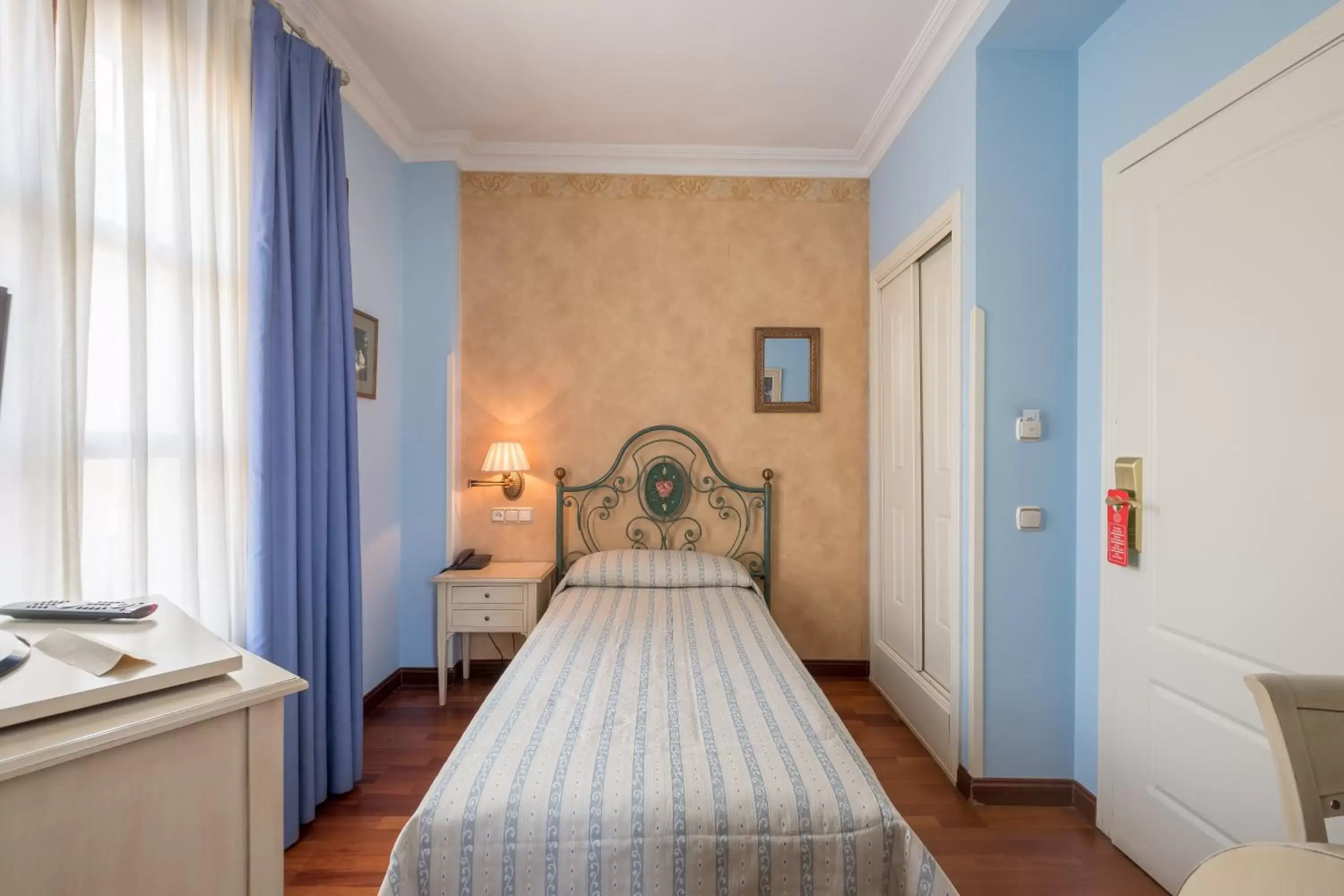 Bed in Condesa de Chinchón Bed in Condesa de Chinchón