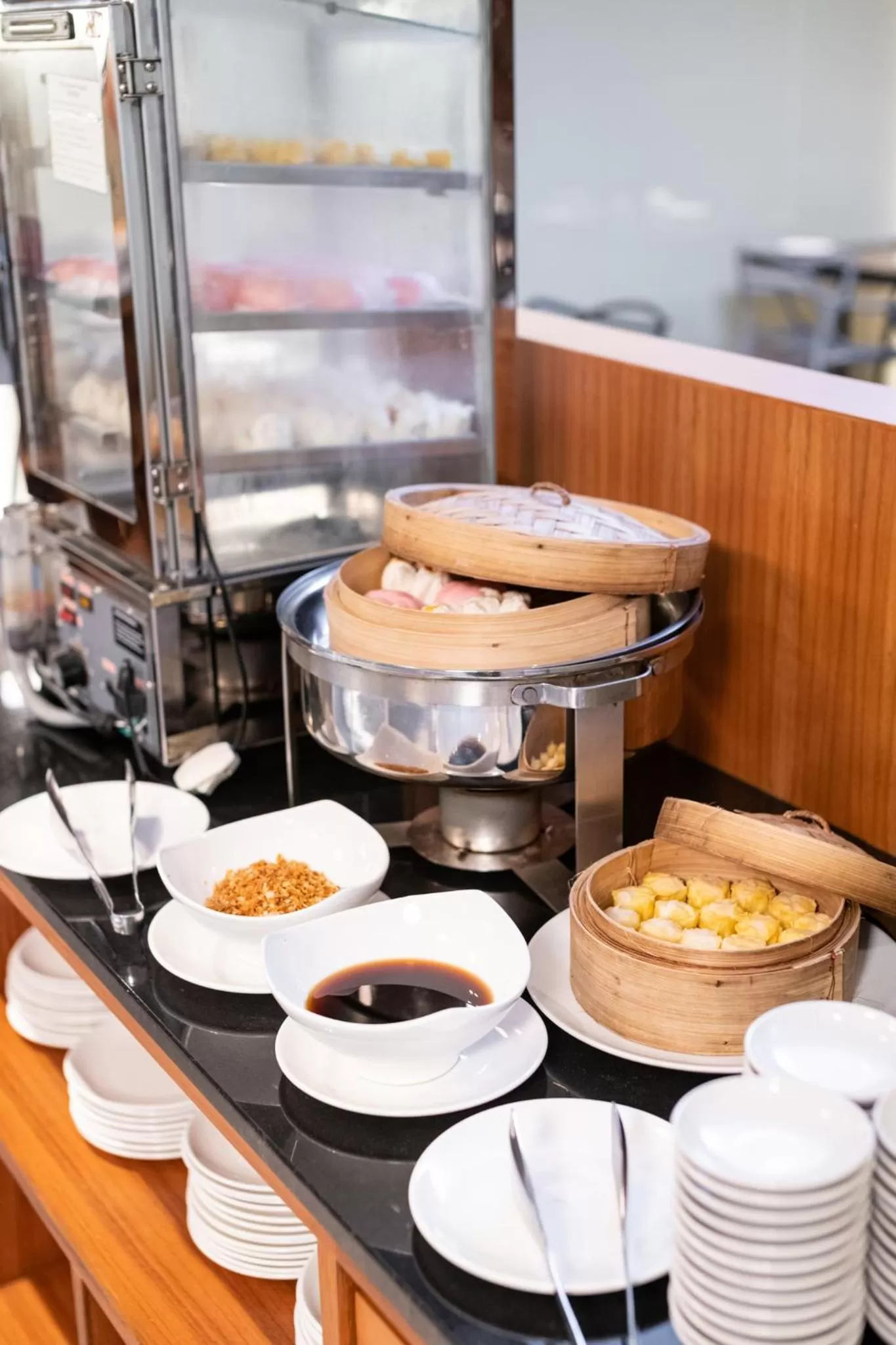 Restaurant/places to eat in S Ratchada Leisure Hotel