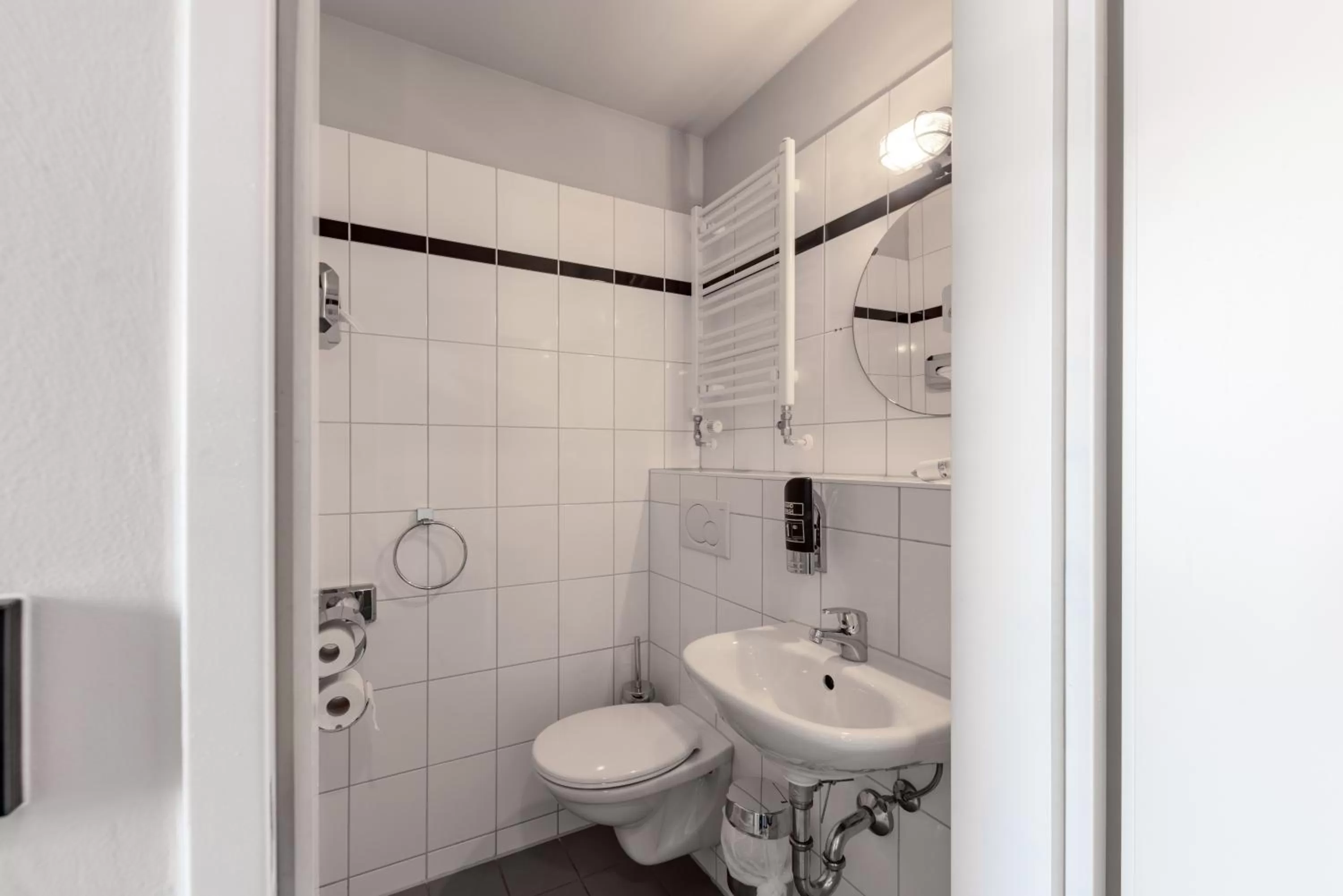 Bathroom in a&o Hamburg City