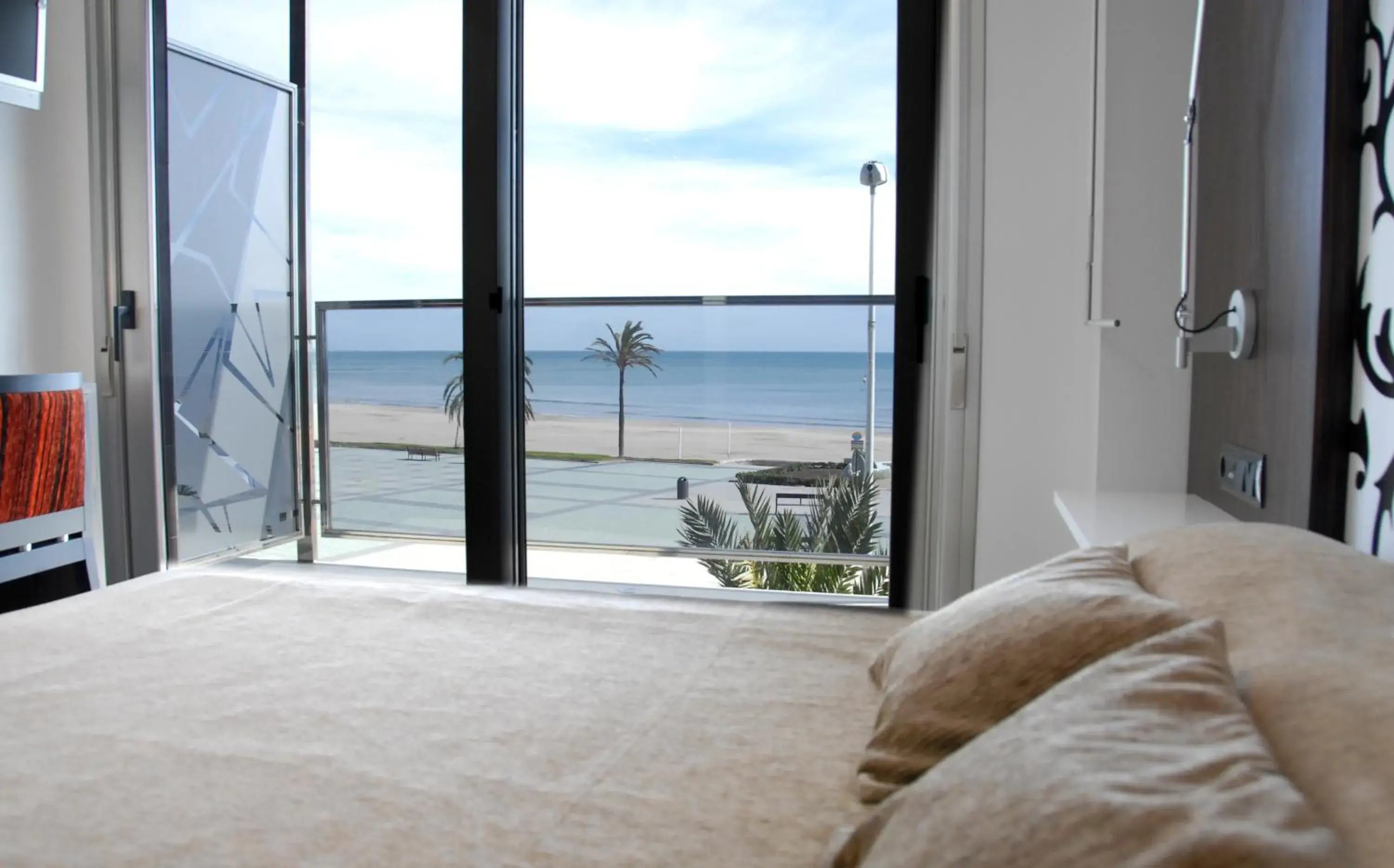 Bed, Sea View in Estrella del Mar