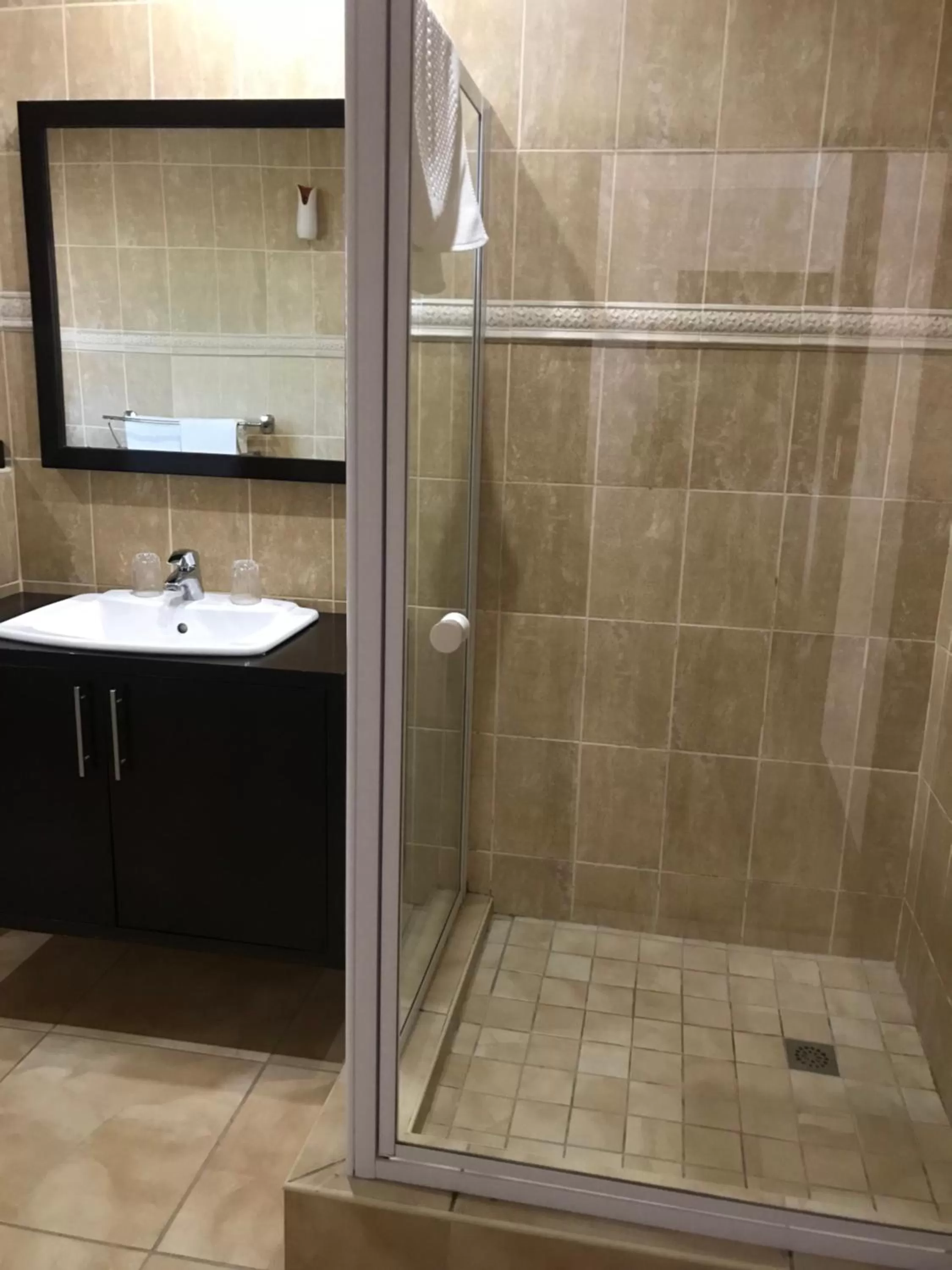 Shower, Bathroom in Ebandla Hotel & Conference Centre