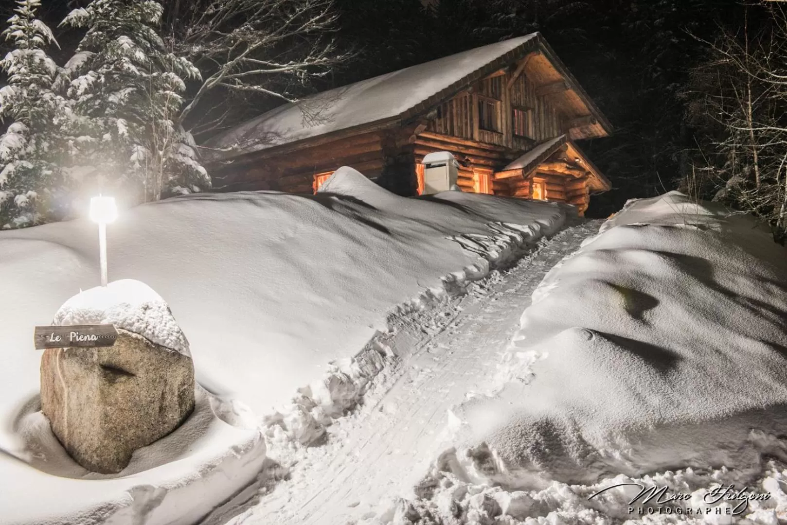 Four-Bedroom Chalet (12 people) in Le Couarôge Chalets et Appartements