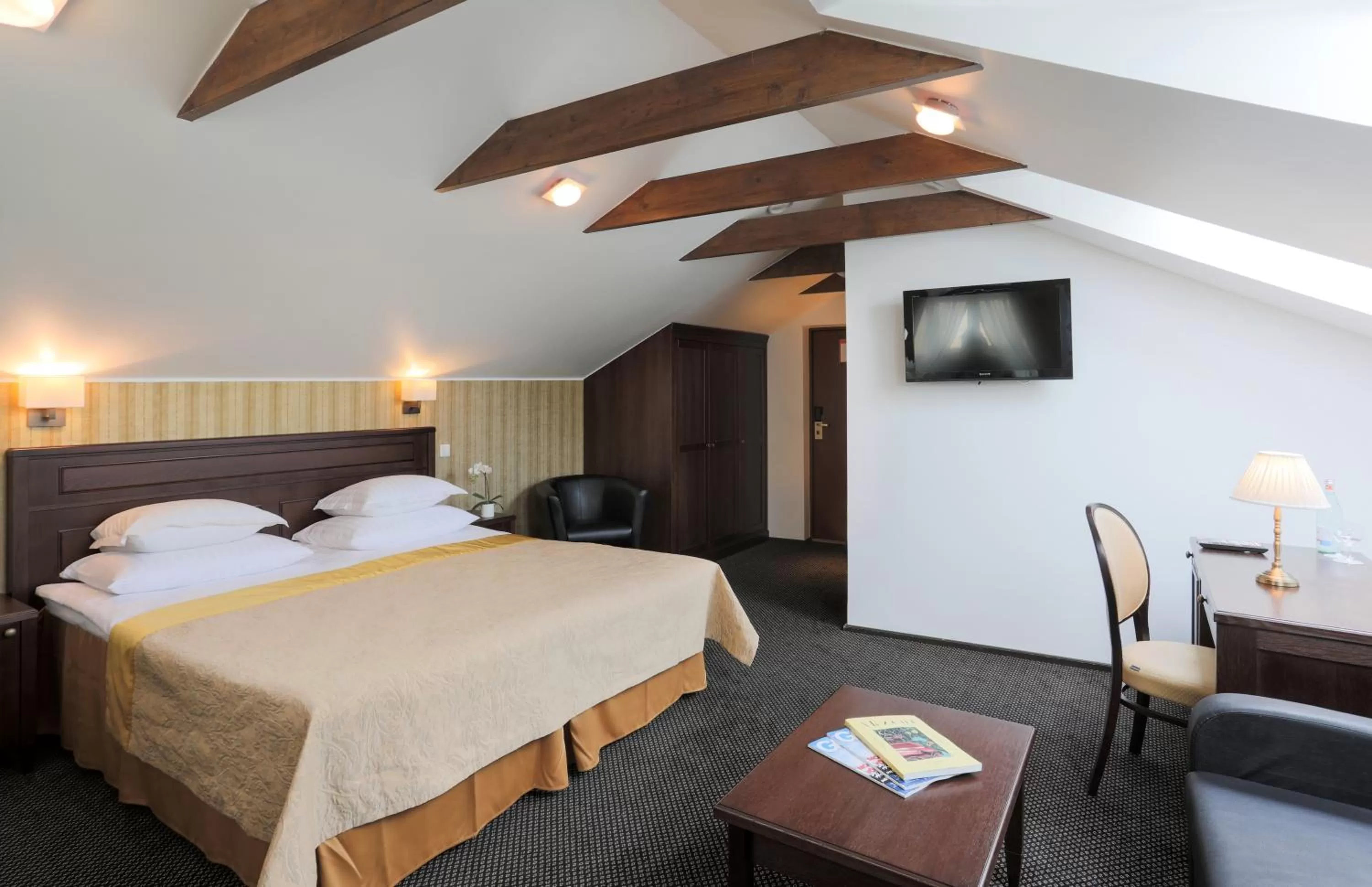 TV and multimedia, Bed in The von Stackelberg Hotel Tallinn