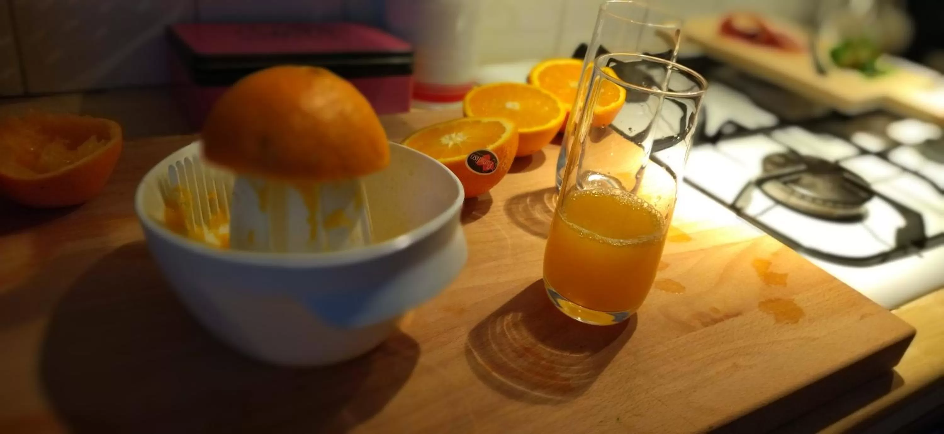 Breakfast in Fleurs de Cosmos