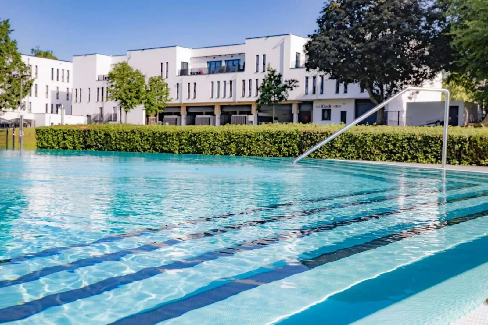 Swimming Pool in Friendly Cityhotel Oktopus