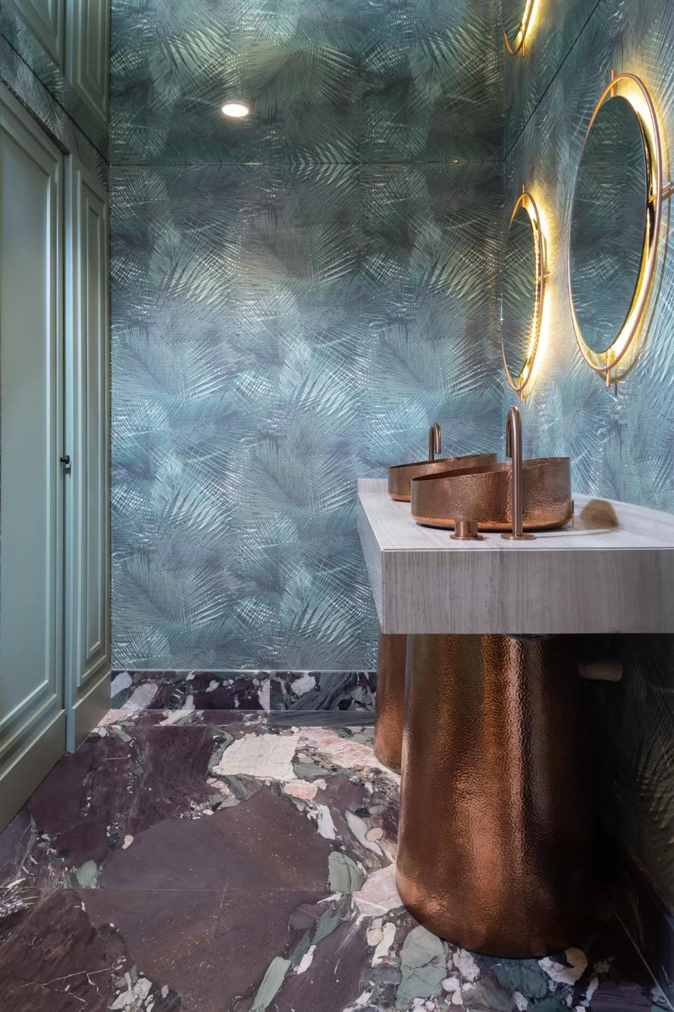 Bathroom in The Alest Hotel