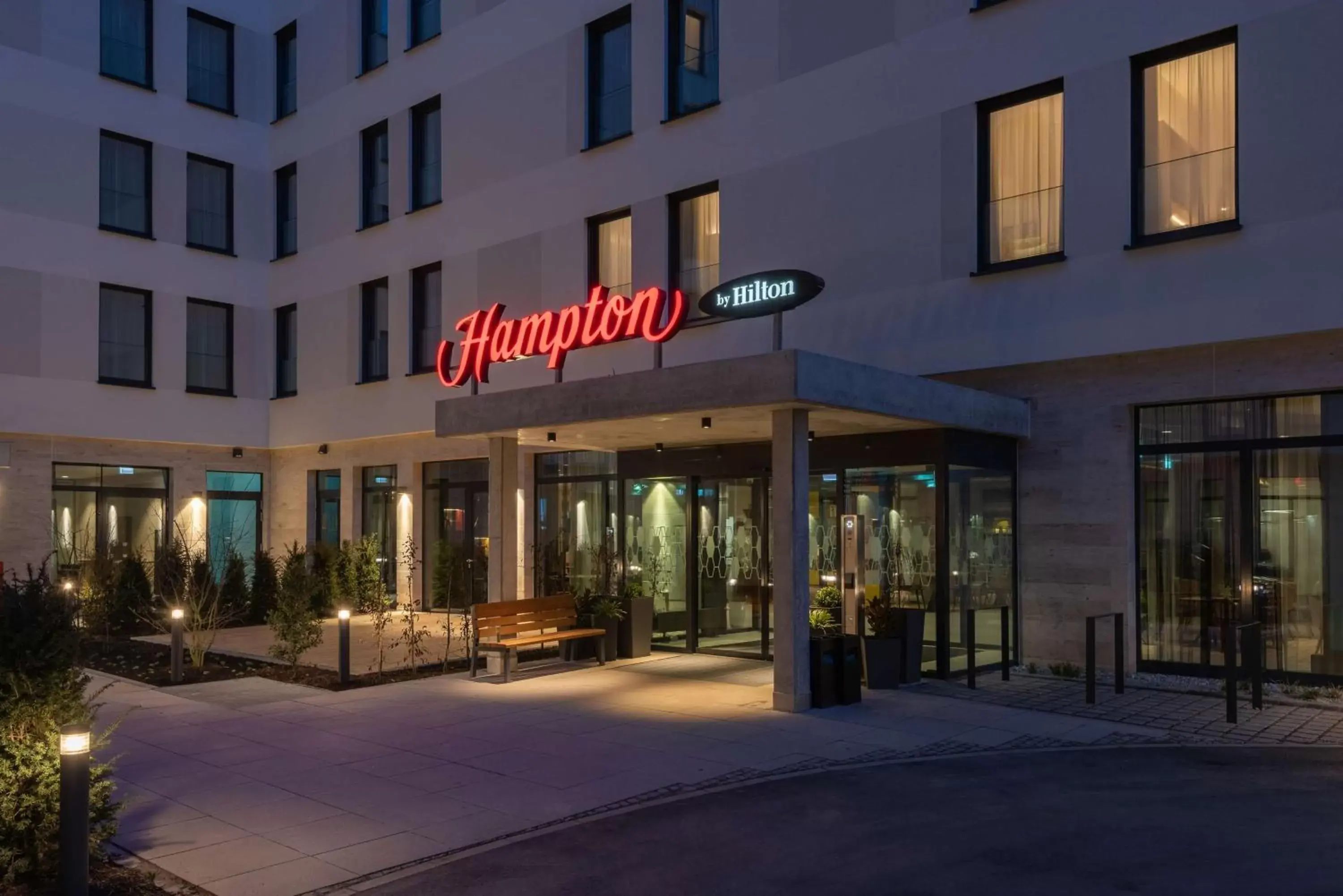 Property building in Hampton By Hilton Munich City North Property building in Hampton By Hilton Munich City North
