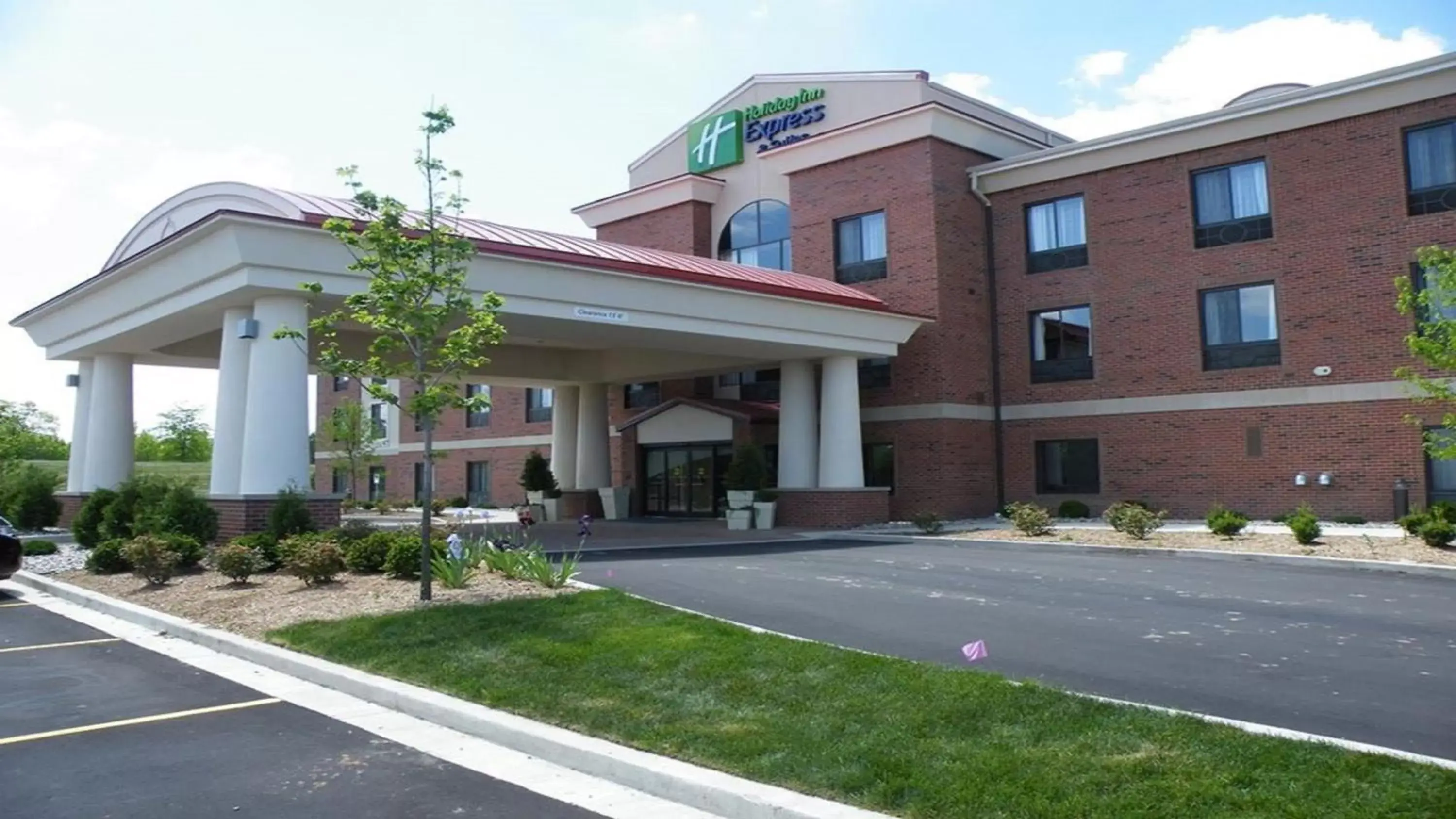Property Building in Holiday Inn Express Hotel & Suites Lansing-Dimondale, an IHG Hotel