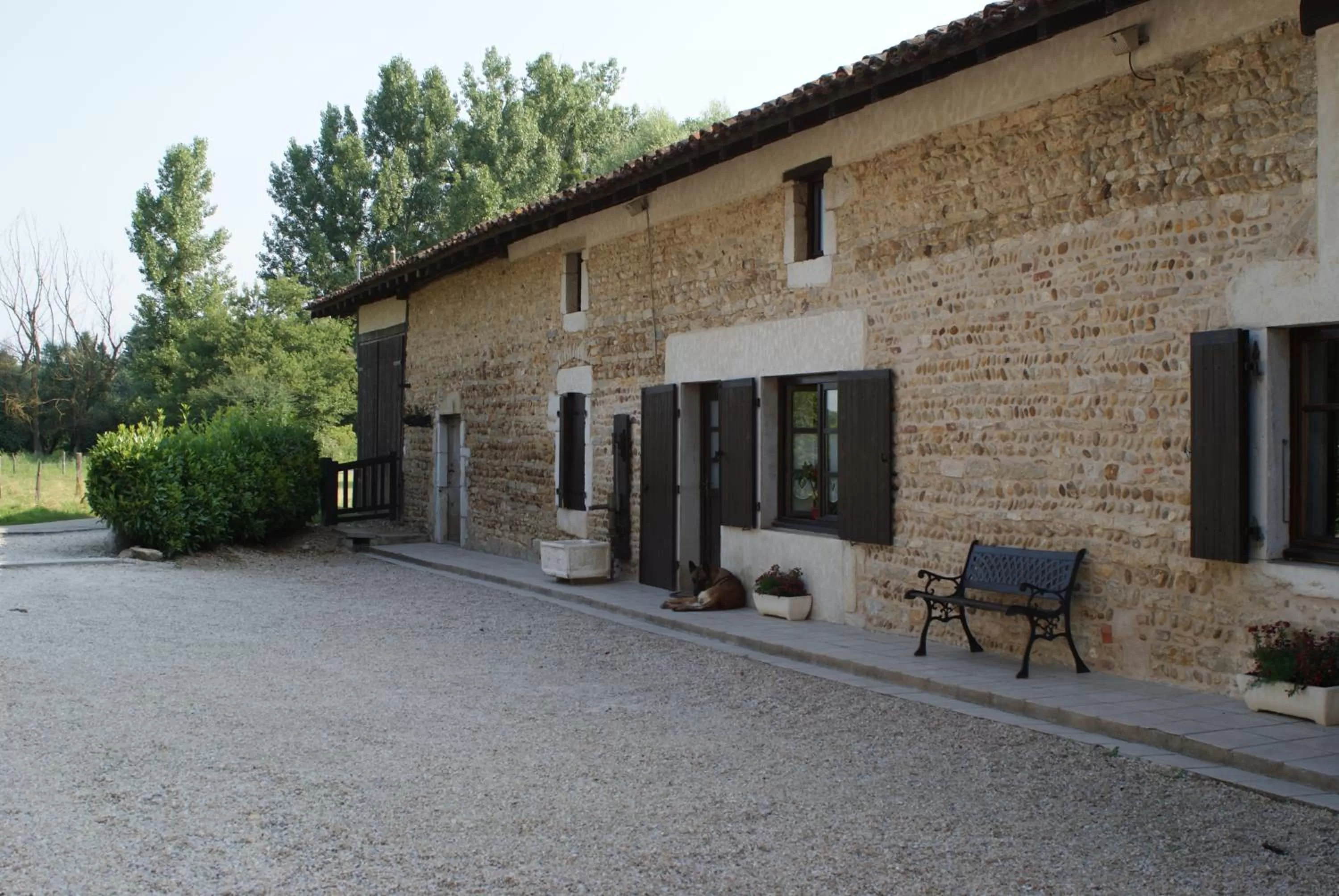Facade/entrance, Property Building in Le Moulin de Champagne
