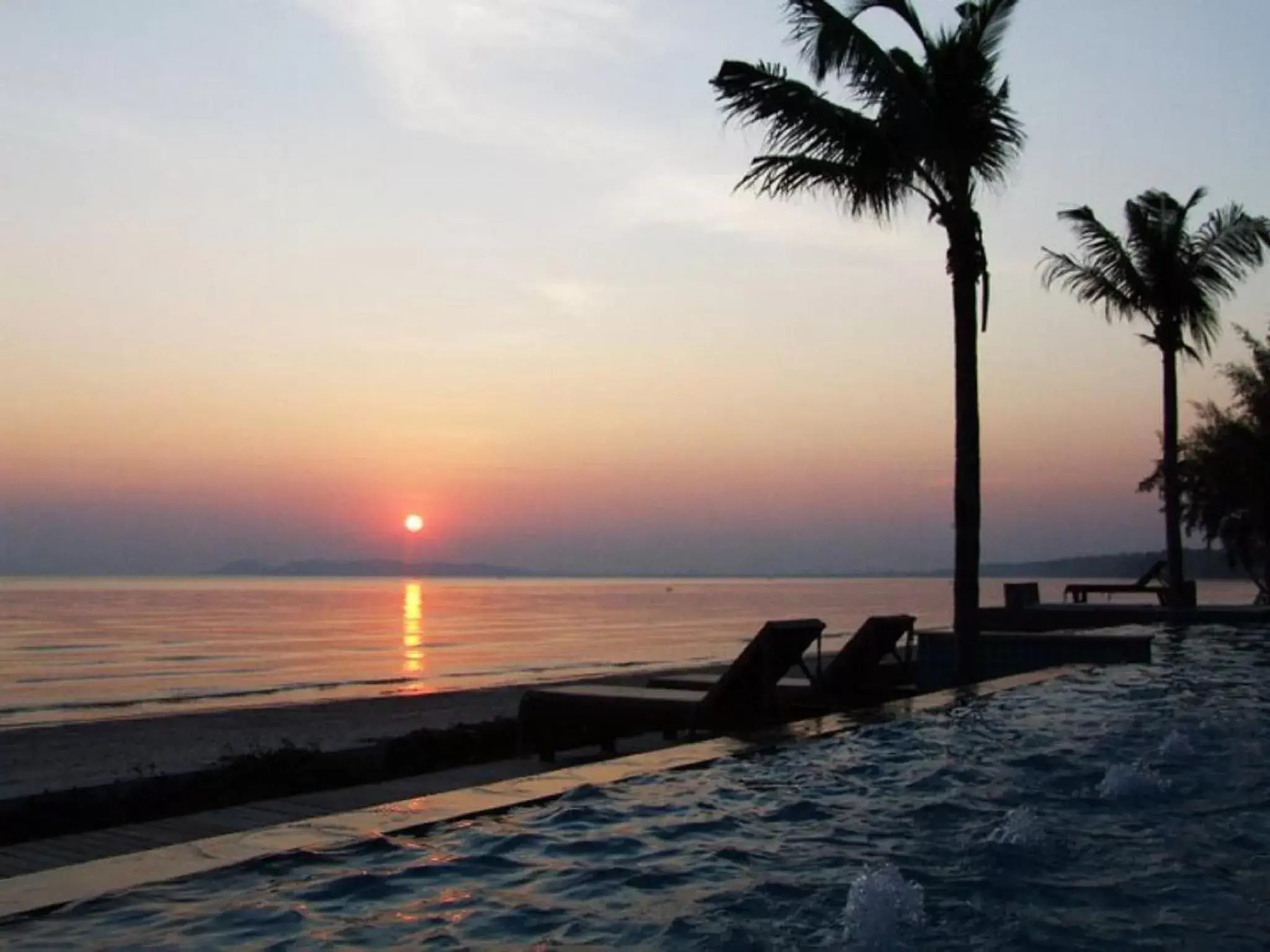 Beach, Swimming Pool in Bari Lamai Resort