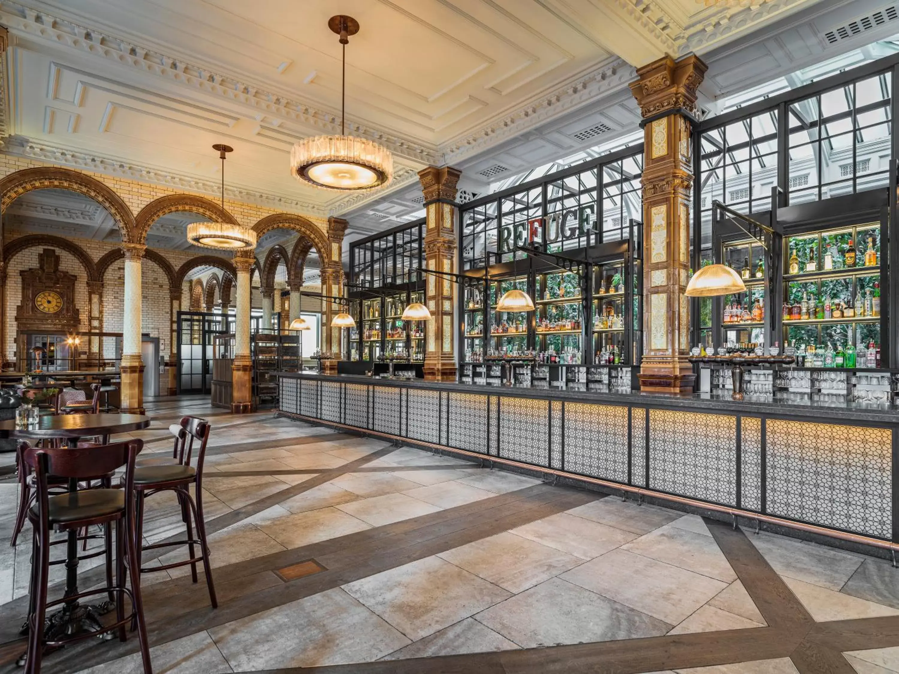 Lounge or bar in Kimpton Clocktower by IHG Lounge or bar in Kimpton Clocktower by IHG