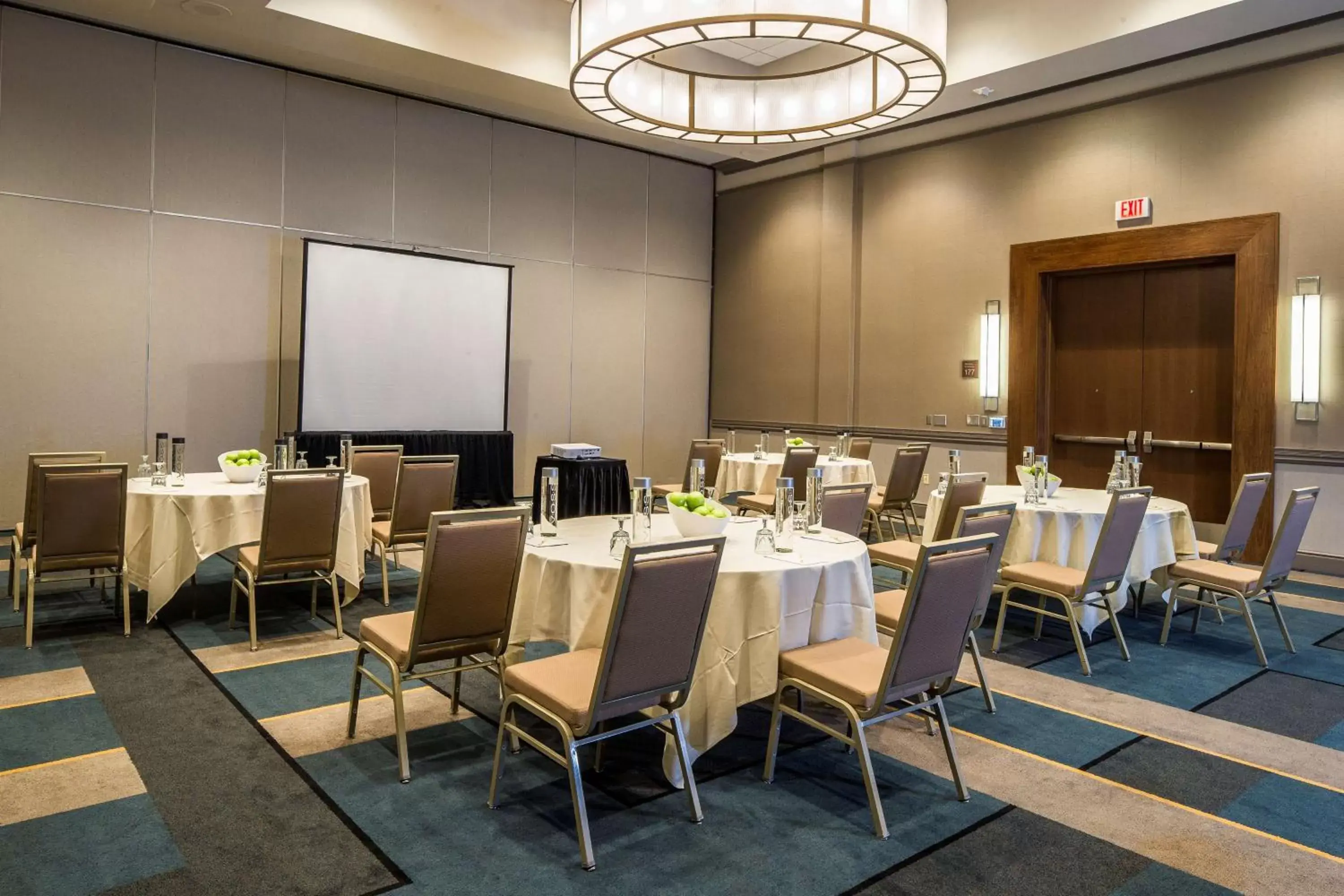 Meeting/conference room in DoubleTree by Hilton Pittsburgh - Cranberry