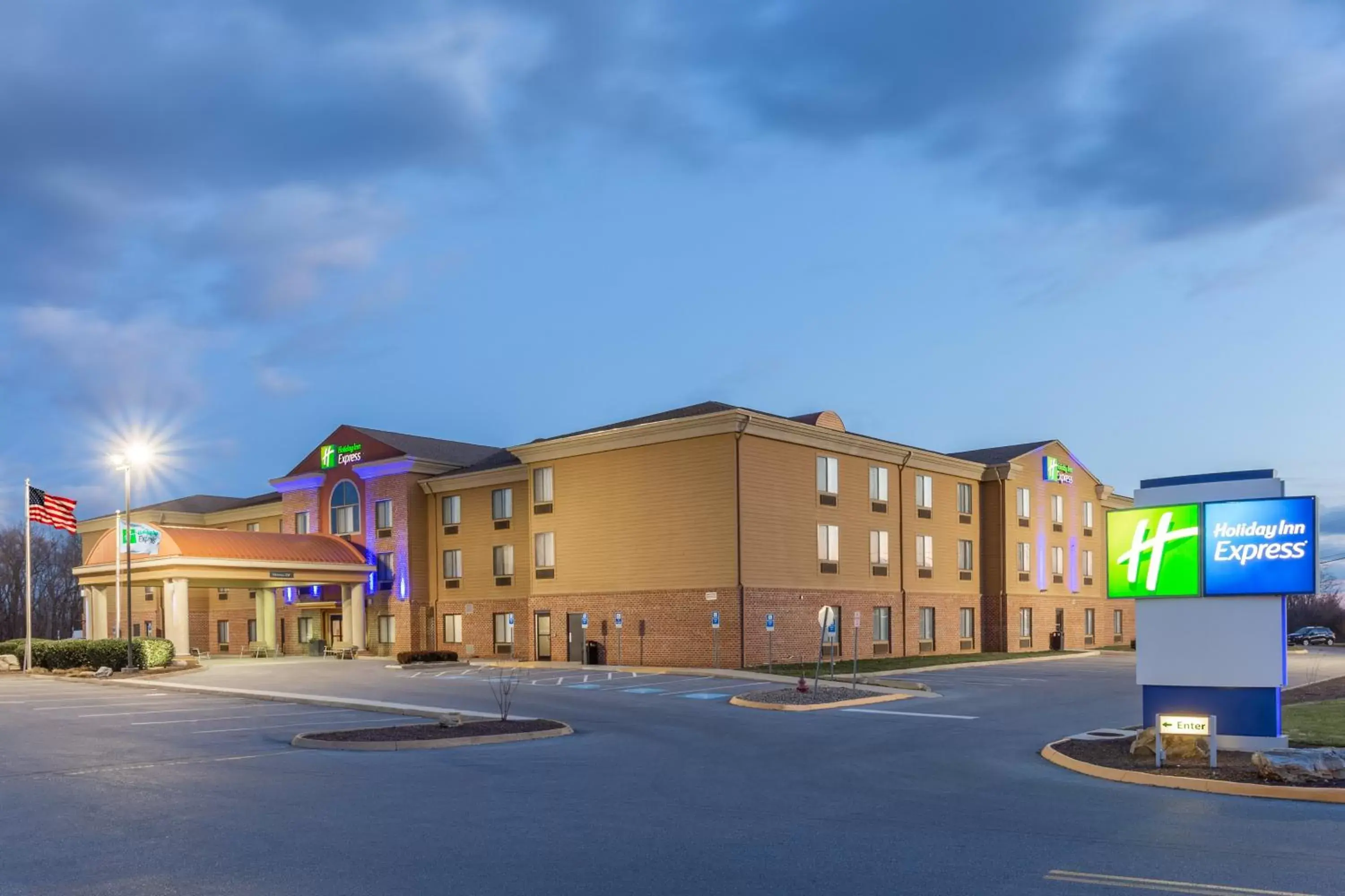 Property building in Holiday Inn Express Charles Town, an IHG Hotel