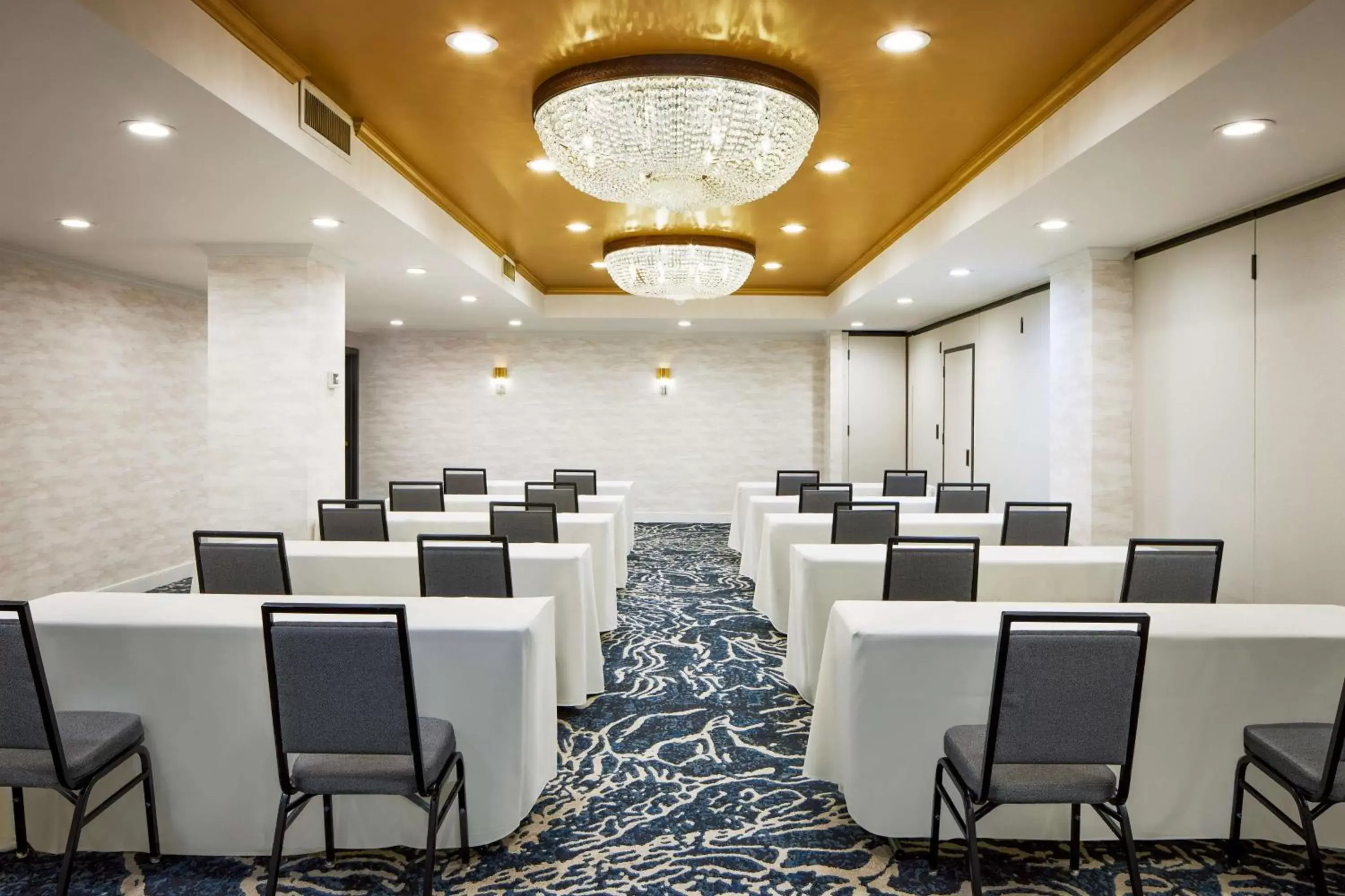 Meeting/conference room in The Terrace Hotel Lakeland, Tapestry Collection by Hilton