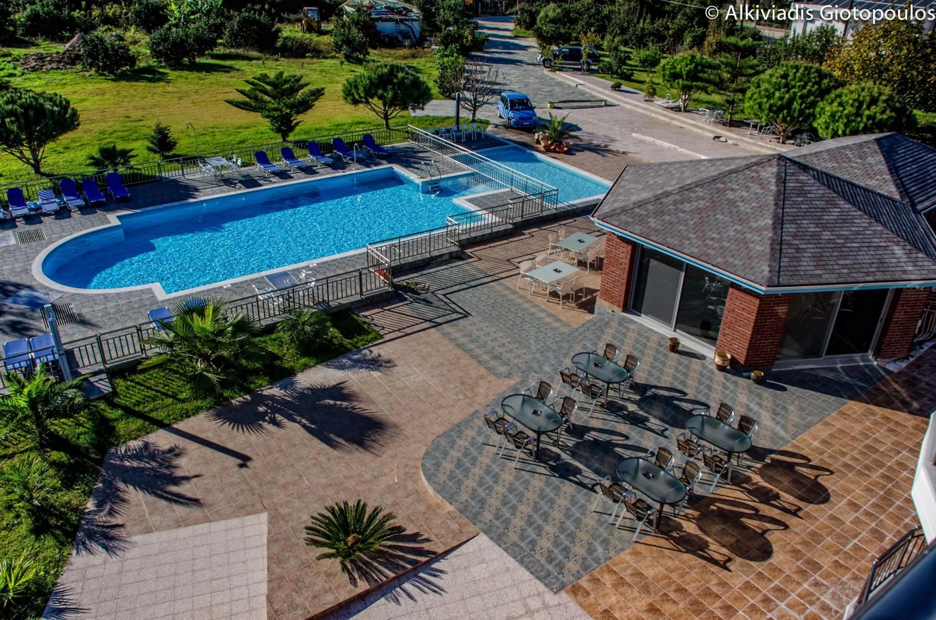 Restaurant/places to eat in Ionion Star Hotel