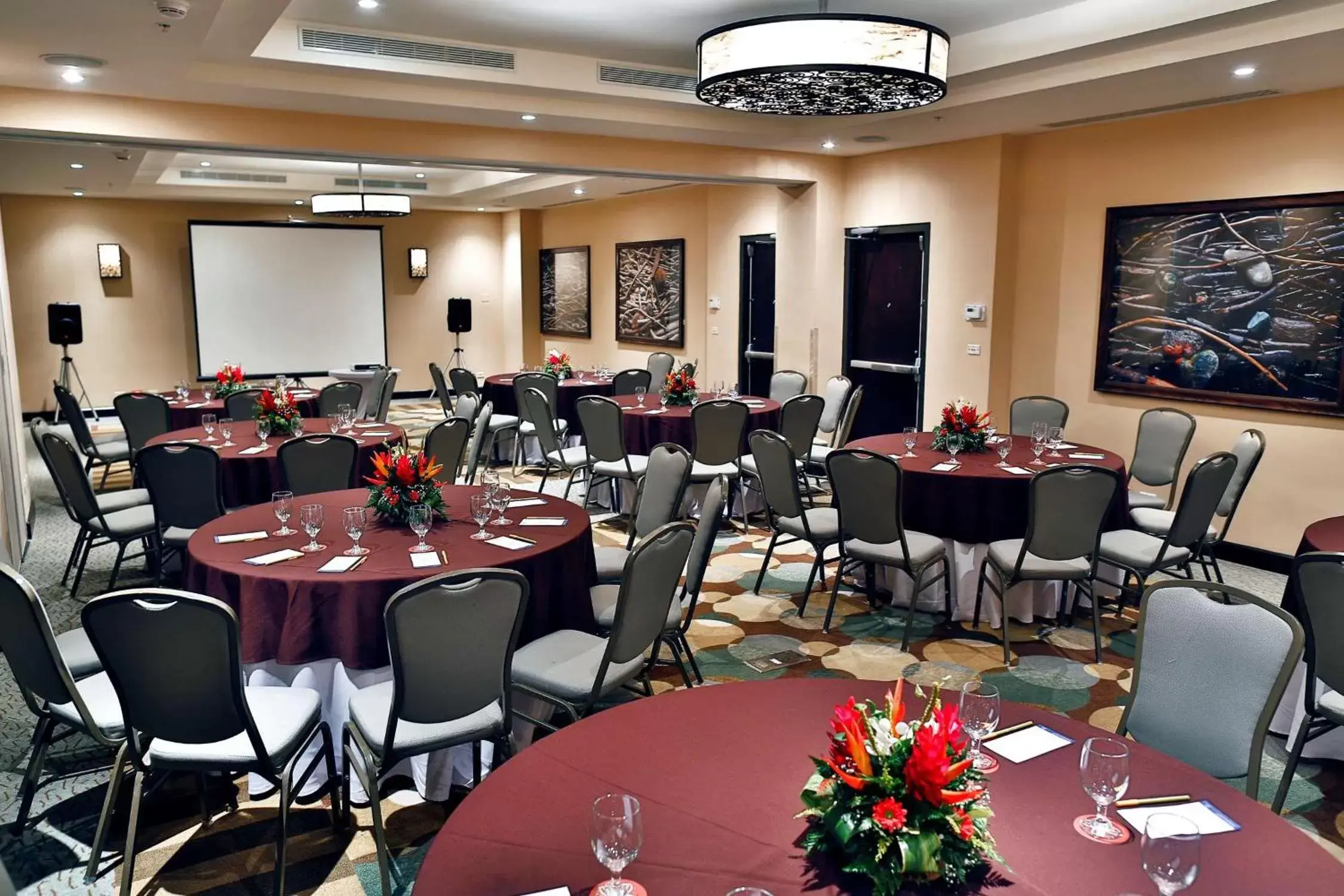 Meeting/conference room, Restaurant/Places to Eat in Hilton Garden Inn Guanacaste Airport