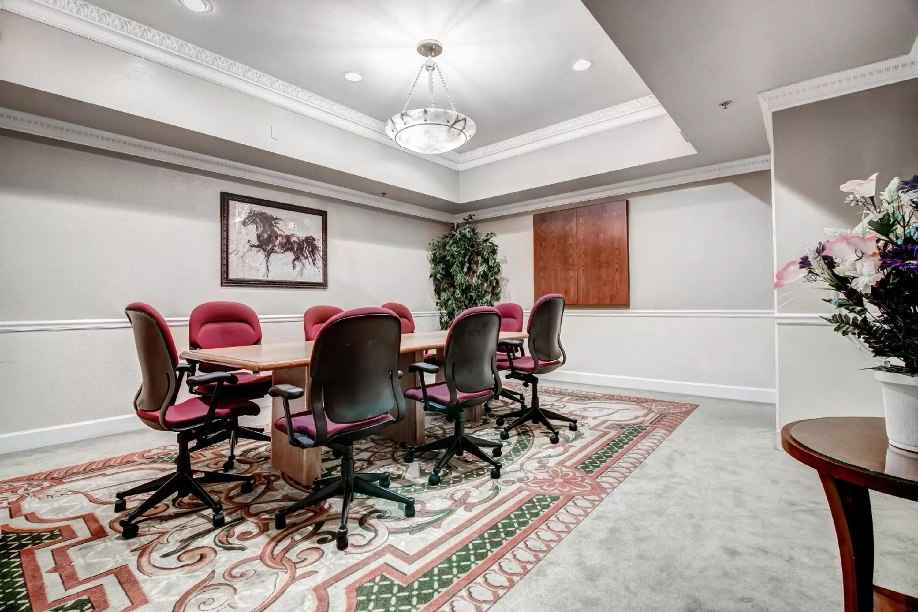 Meeting/conference room in Ramada Plaza by Wyndham Atlanta Airport